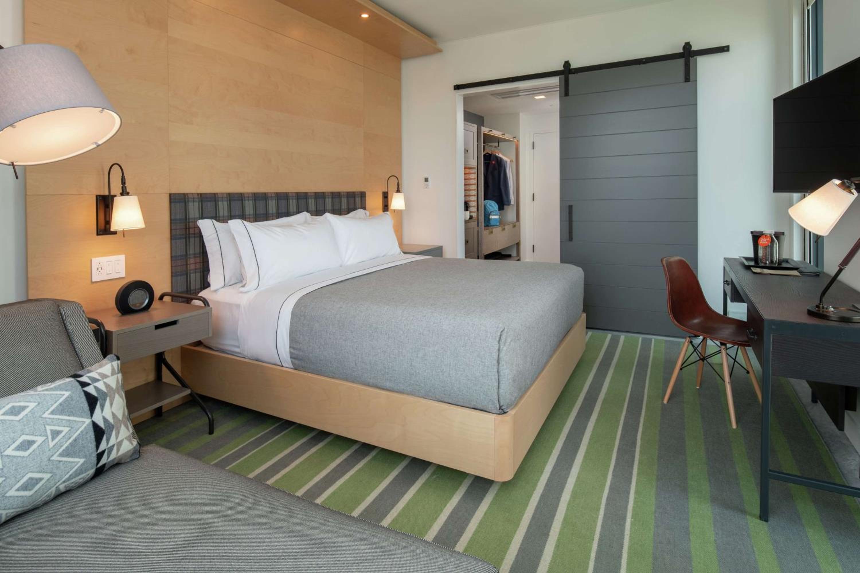 Available room