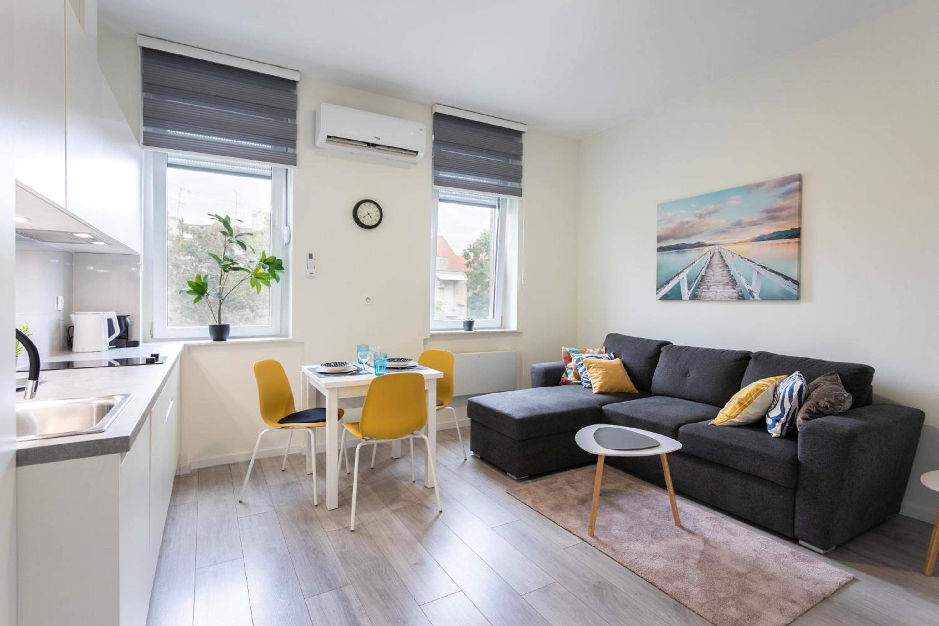 One-Bedroom Apartment