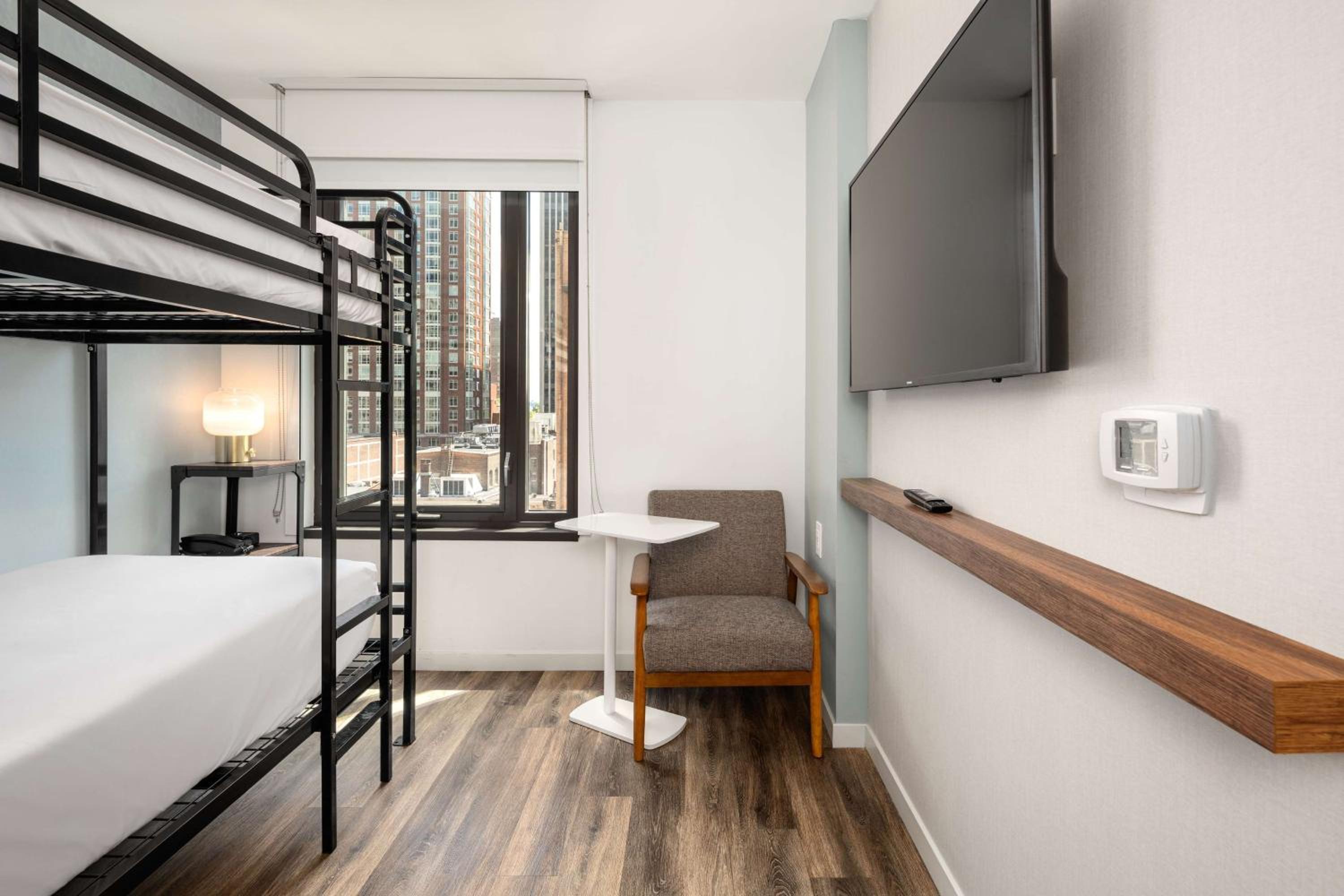 Twin Room with Bunk Beds - Photo 2