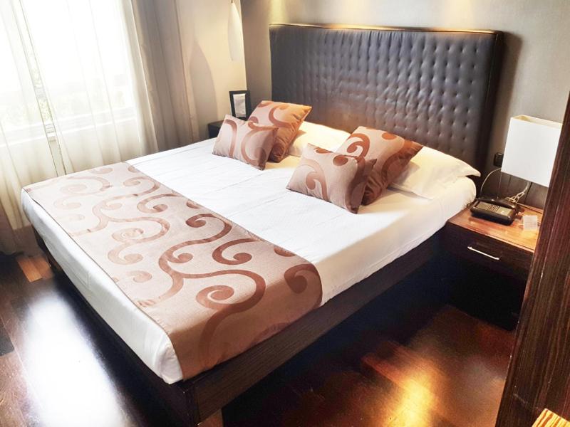 Standard King Room - Photo 1