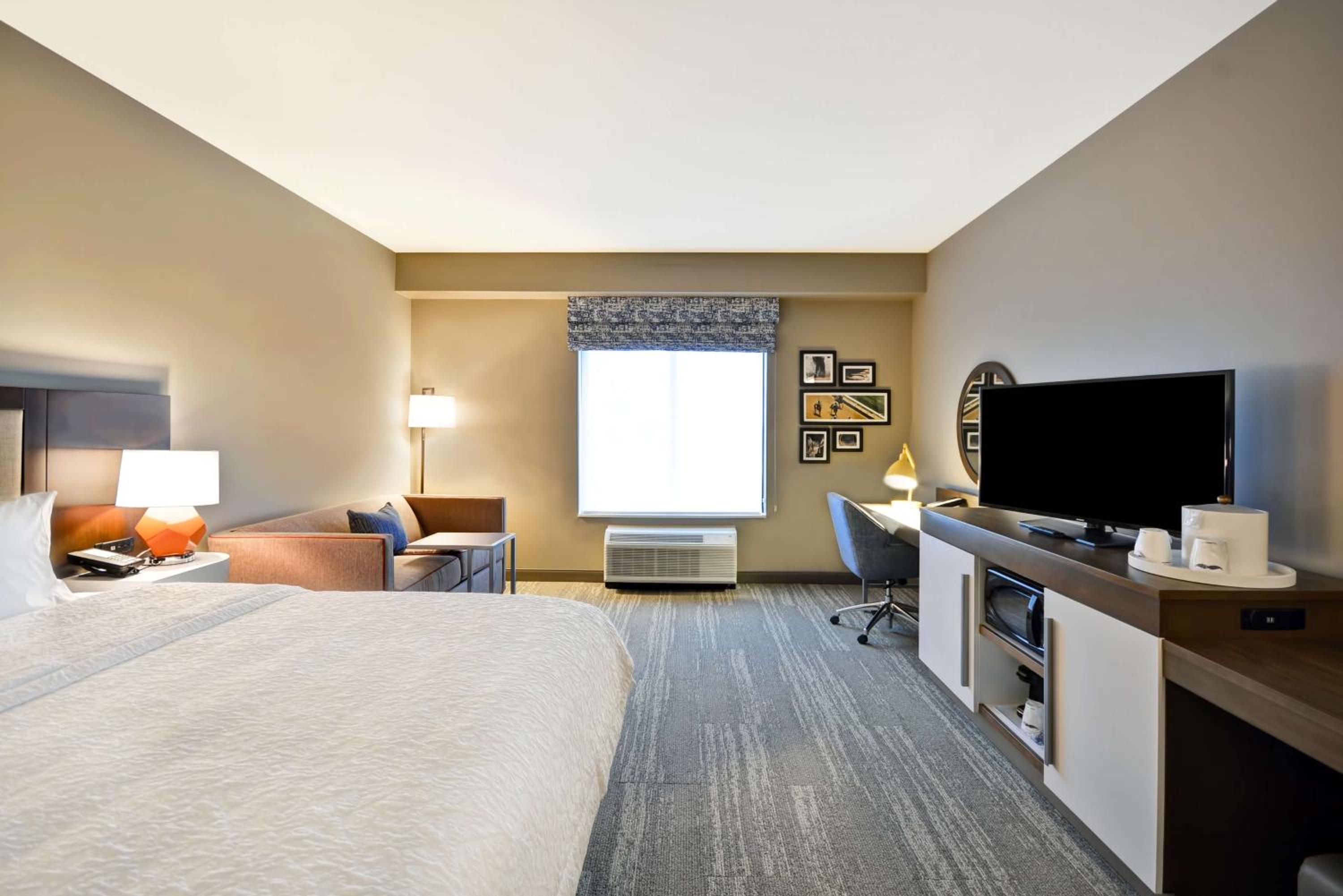 King Room - Hearing Access/Non-Smoking photo 2