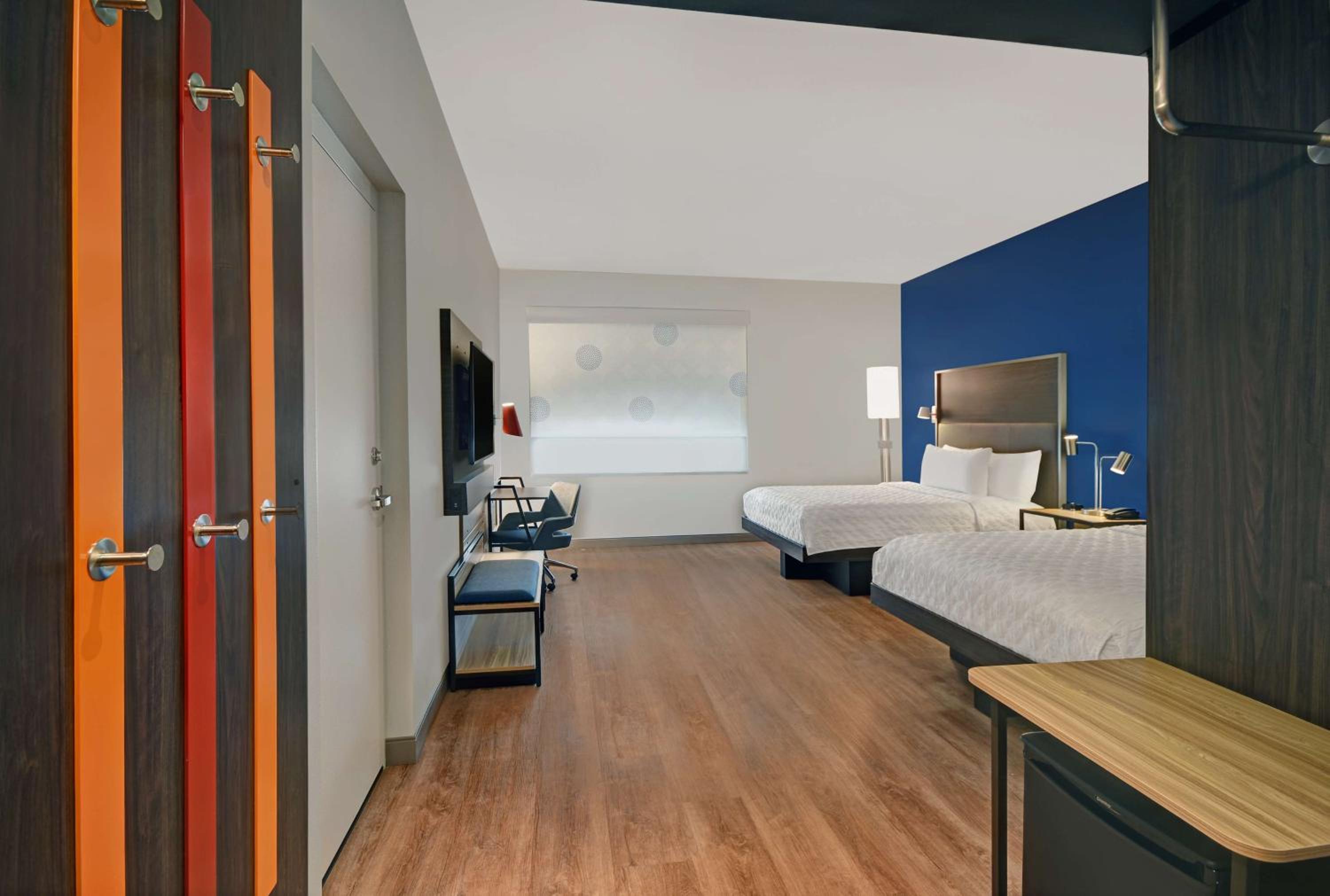 Queen Room with Two Queen Beds - Mobility Access - Photo 4