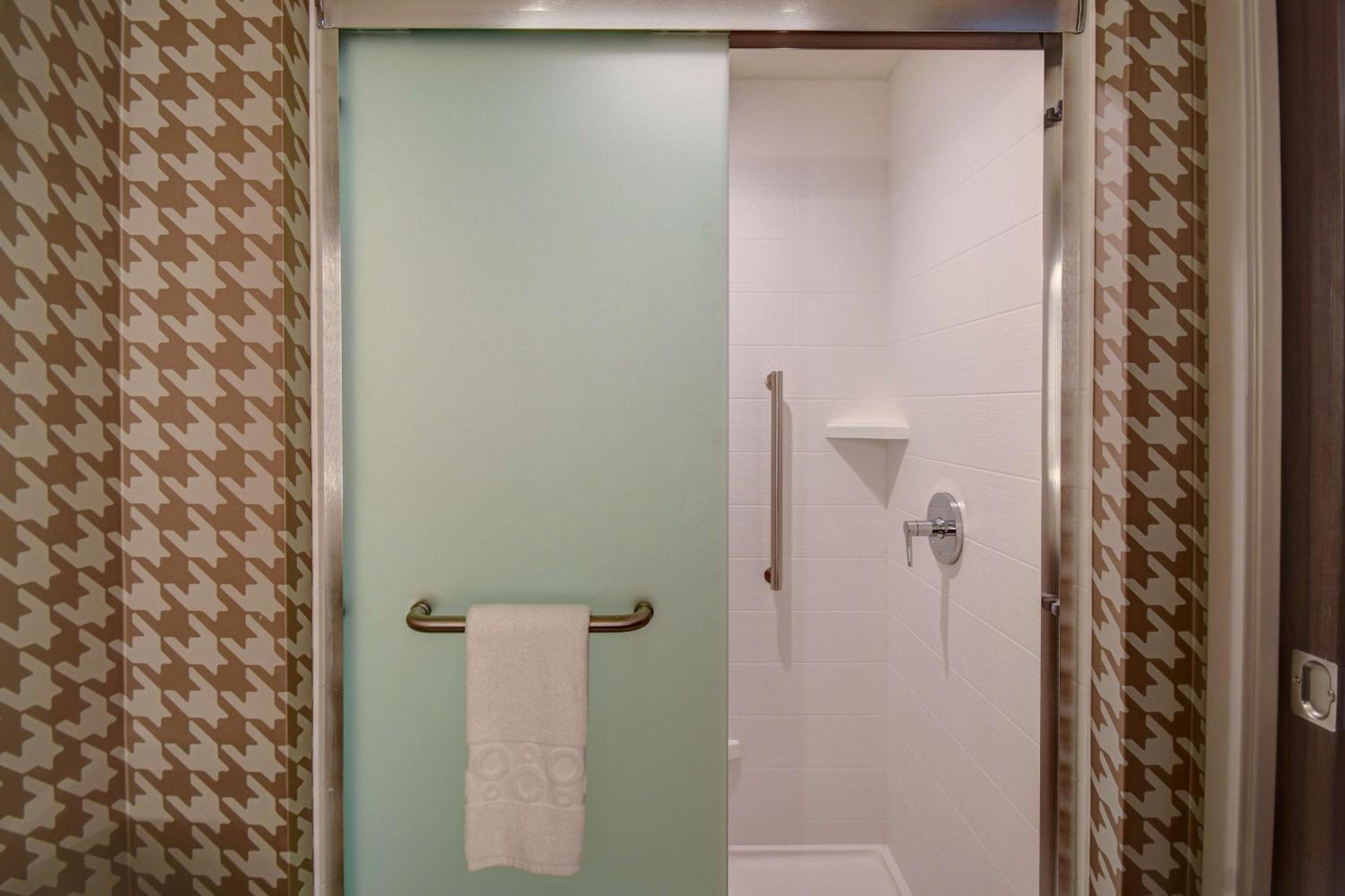 King Studio Suite - Photo 3