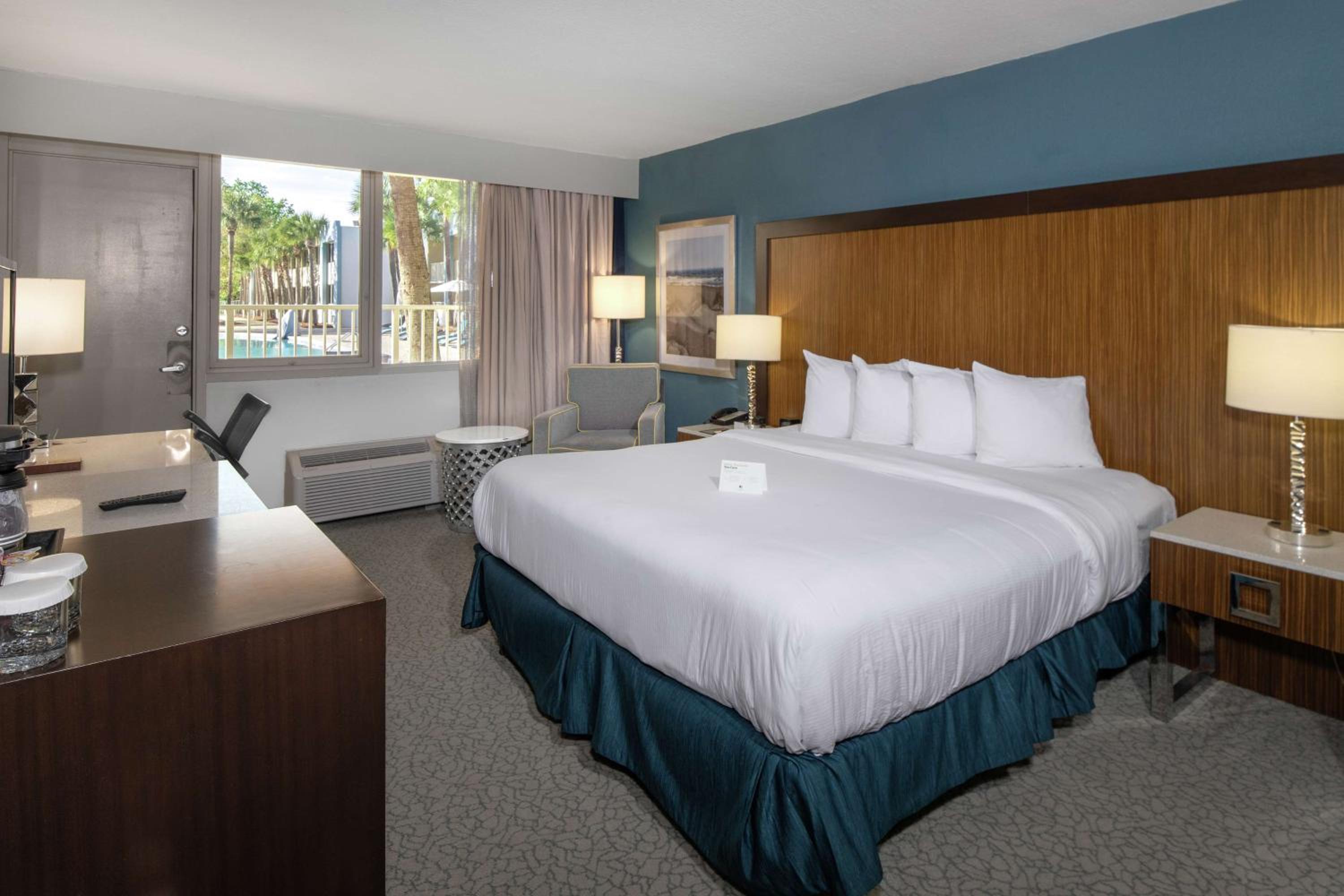 King Room with Balcony or Patio - Photo 1