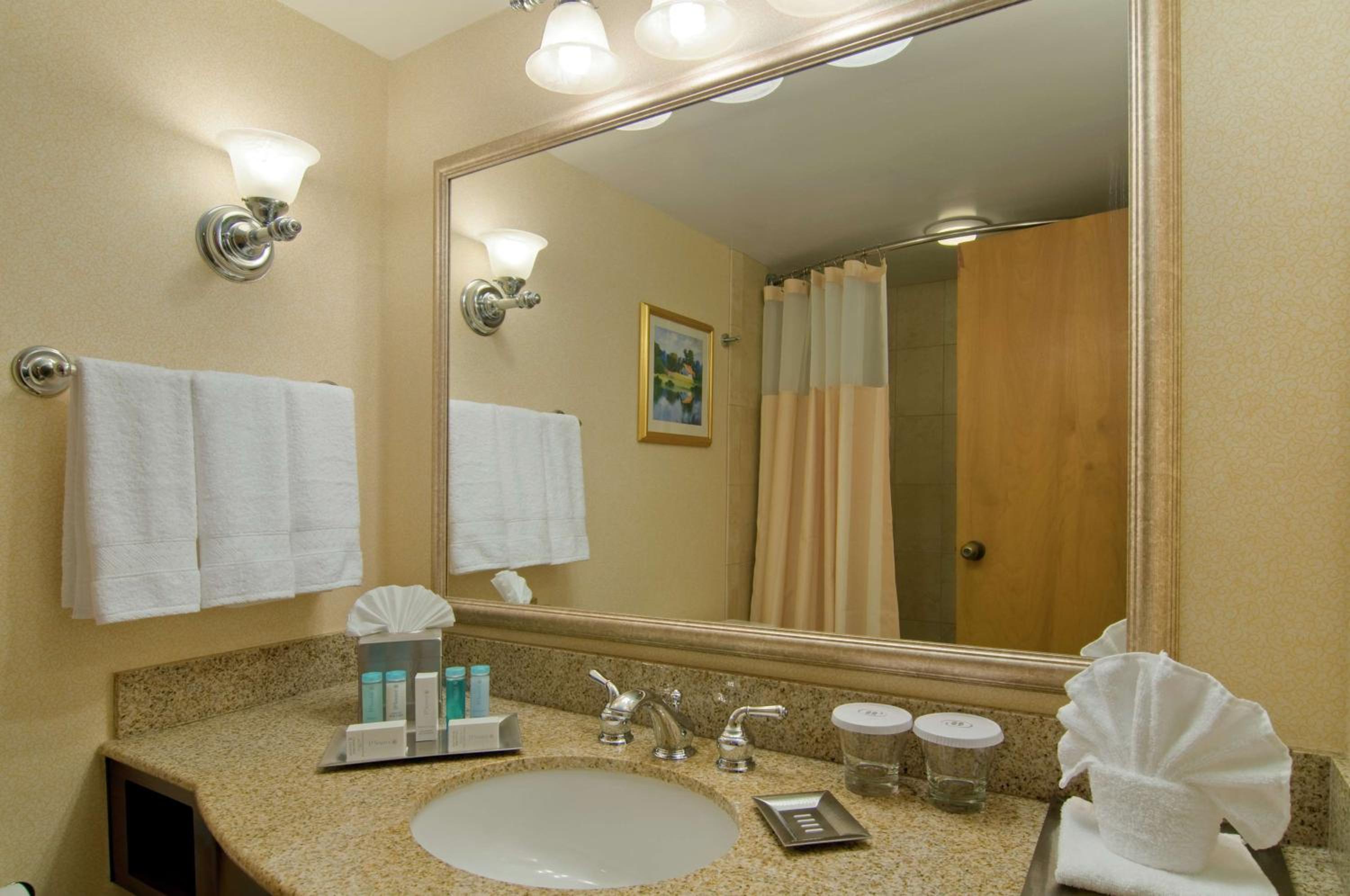 Double Room with Two Double Beds - Photo 3