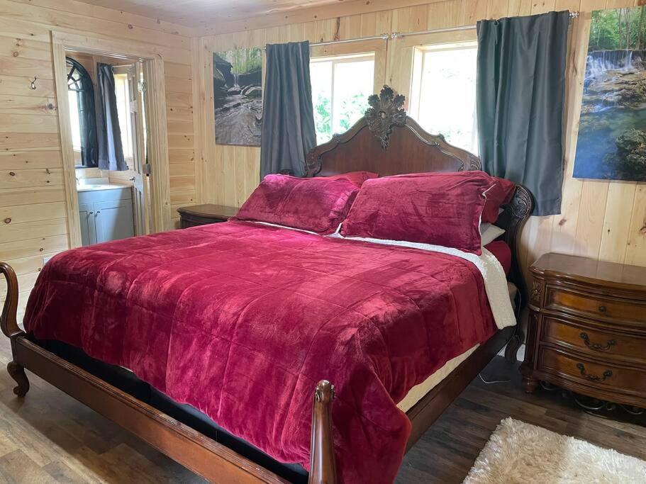 Three-Bedroom House photo 1