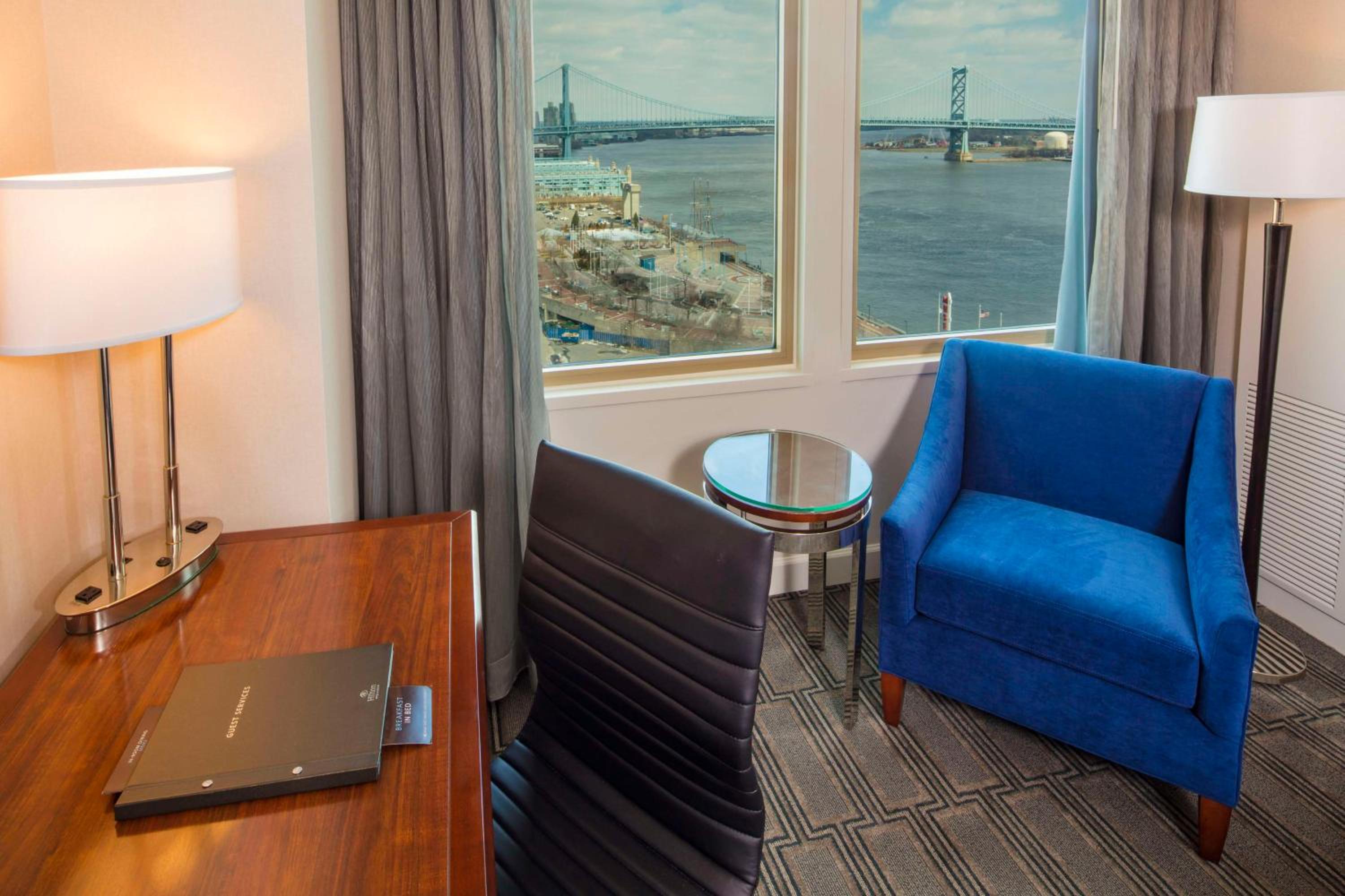 Waterfront King Room - Photo 2
