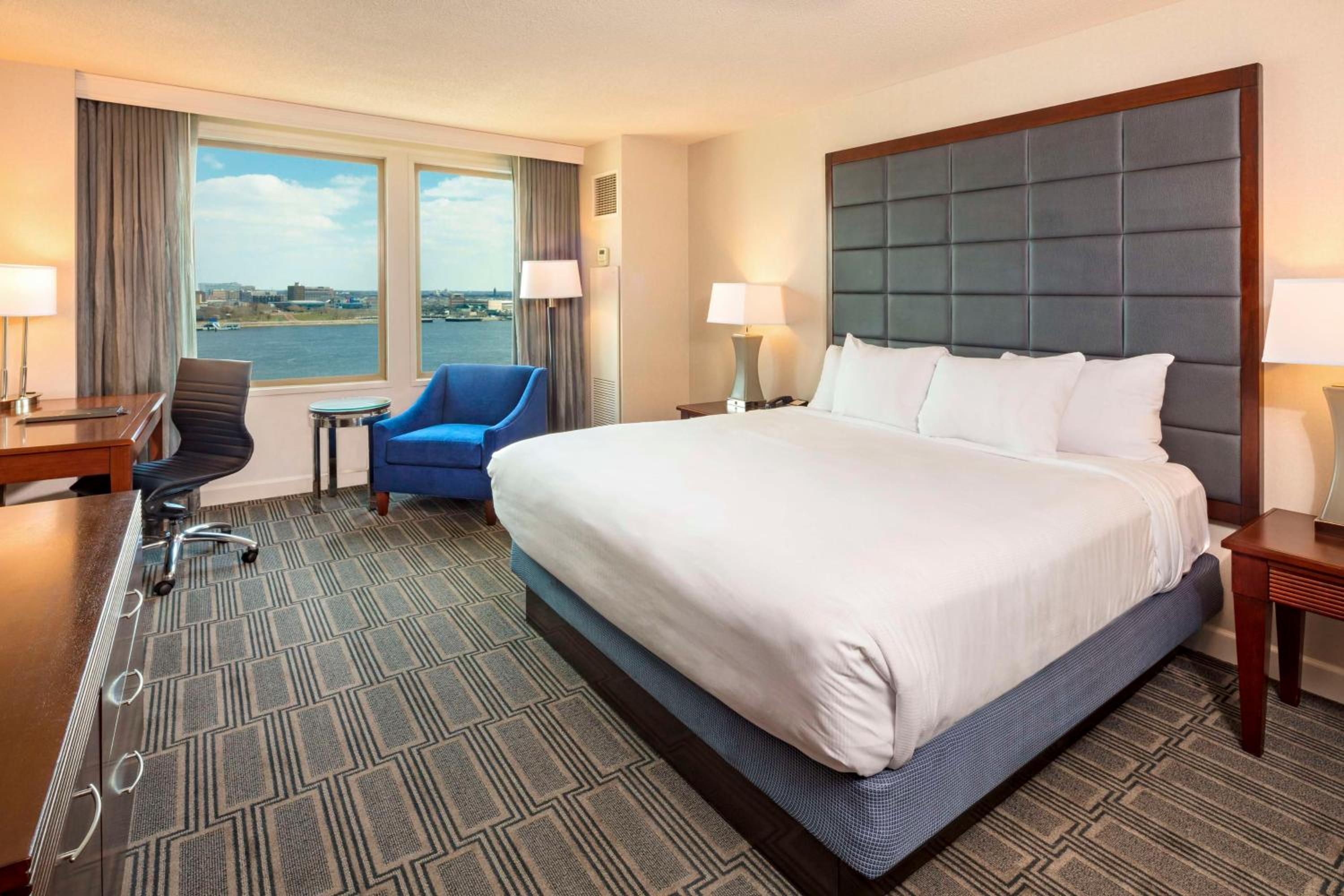 Waterfront King Room - Photo 1