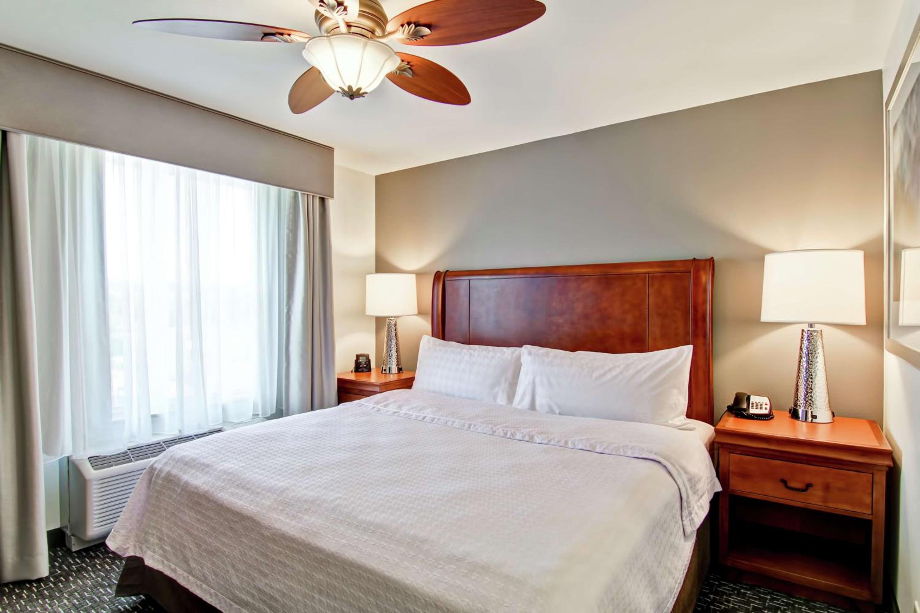 Two-Bedroom King Suite - Non-Smoking - Photo 4