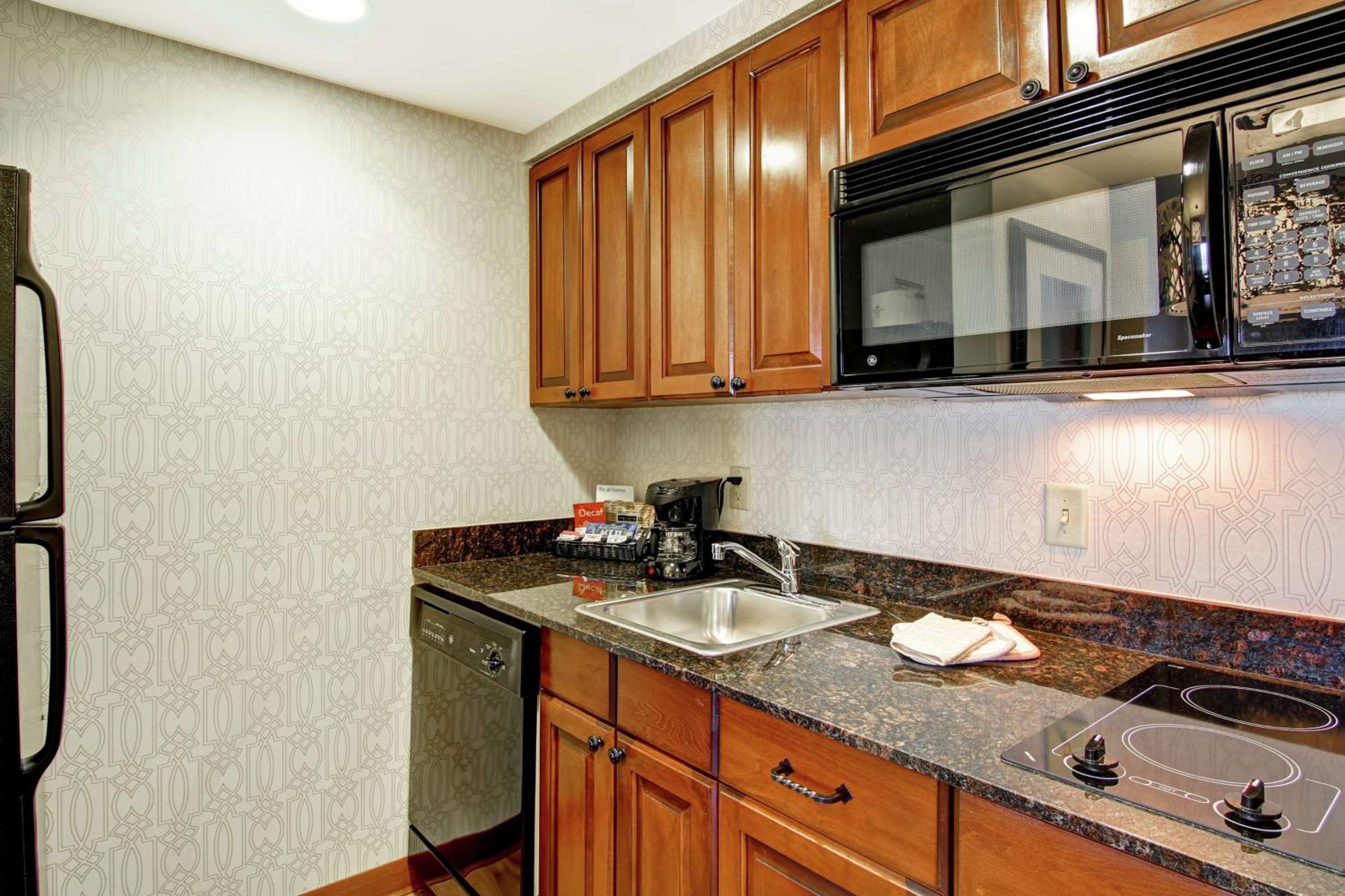 Two-Bedroom King Suite - Non-Smoking - Photo 2
