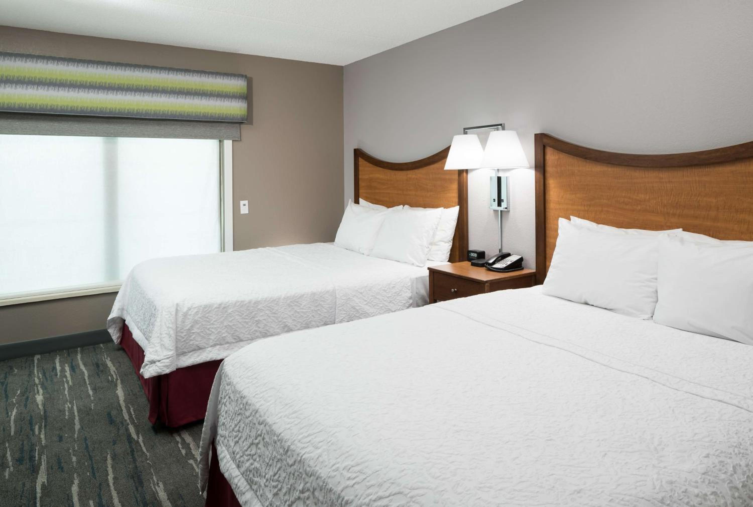 One-Bedroom Suite with Two Queen Beds and Kitchen - Non-Smoking - Photo 1