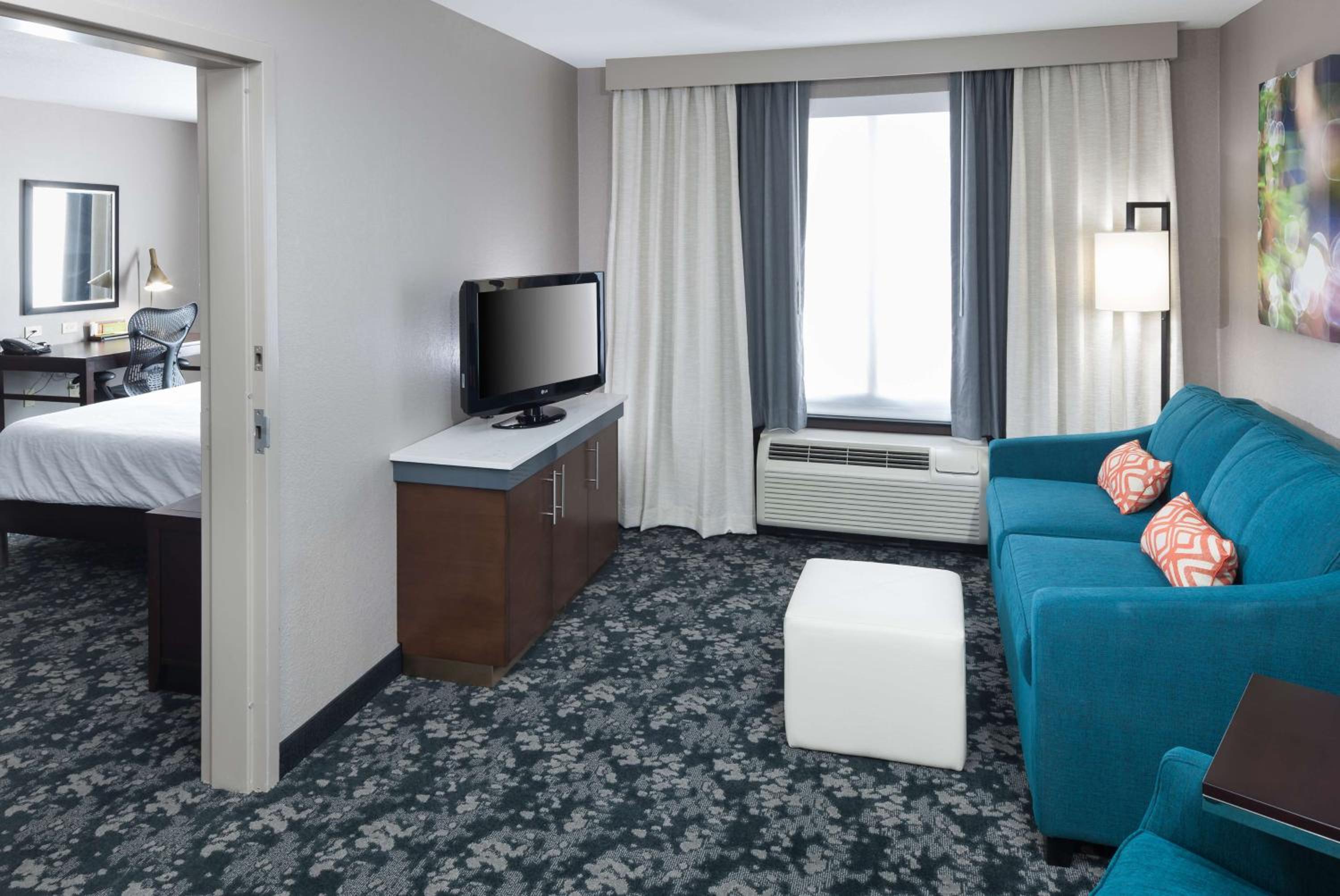 One-Bedroom King Suite photo 1