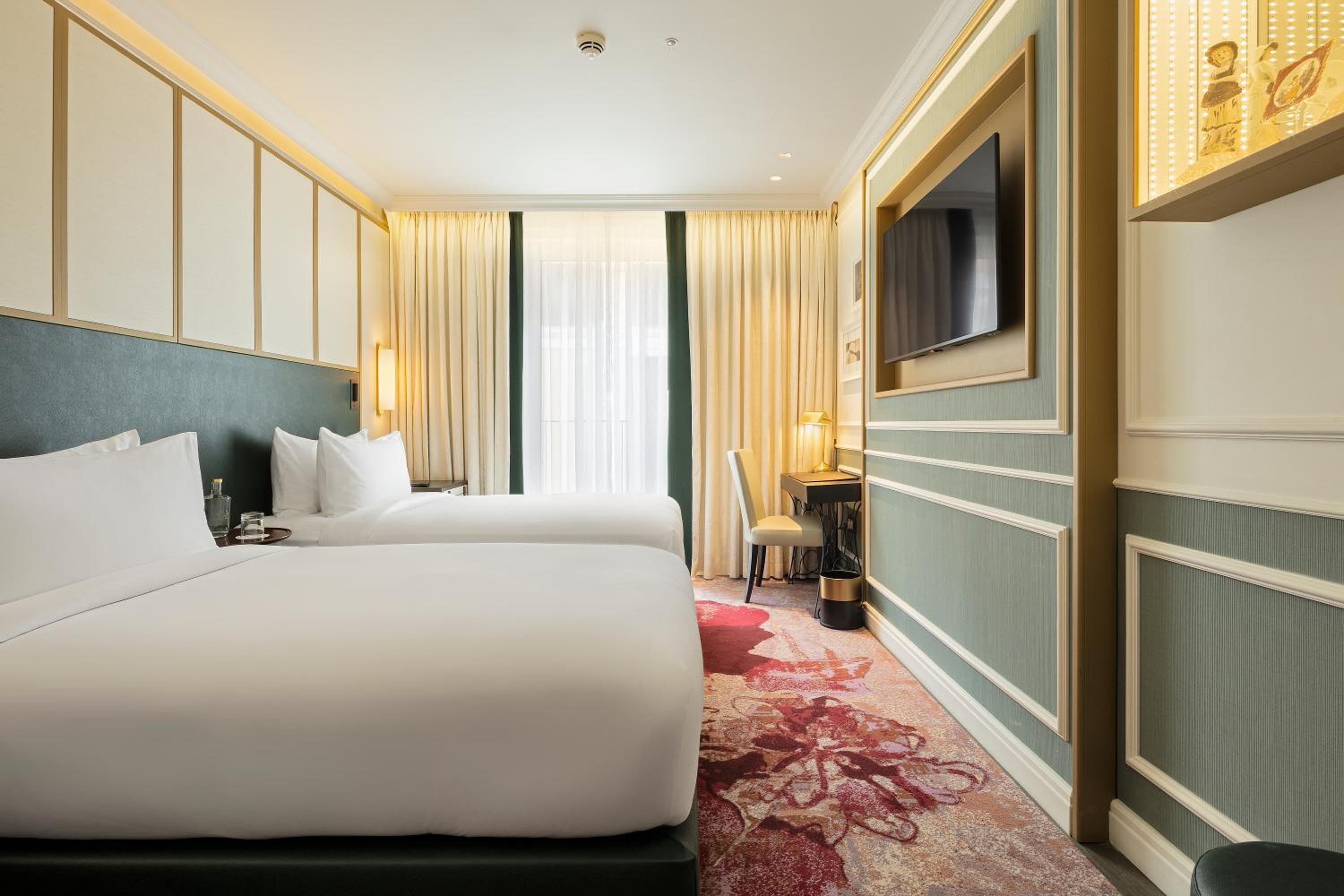 Deluxe Twin Room - Photo 1