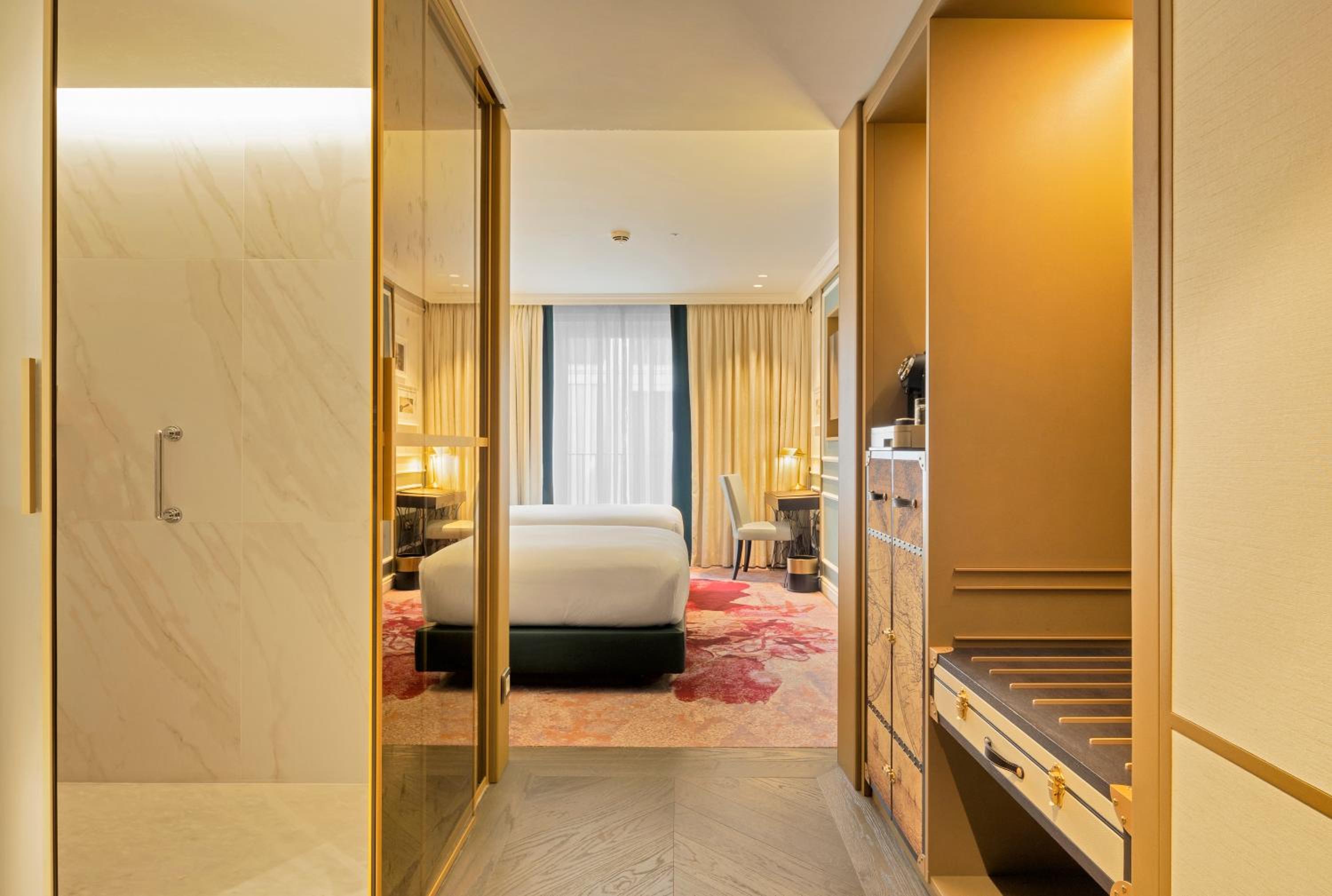 Deluxe Twin Room - Photo 4