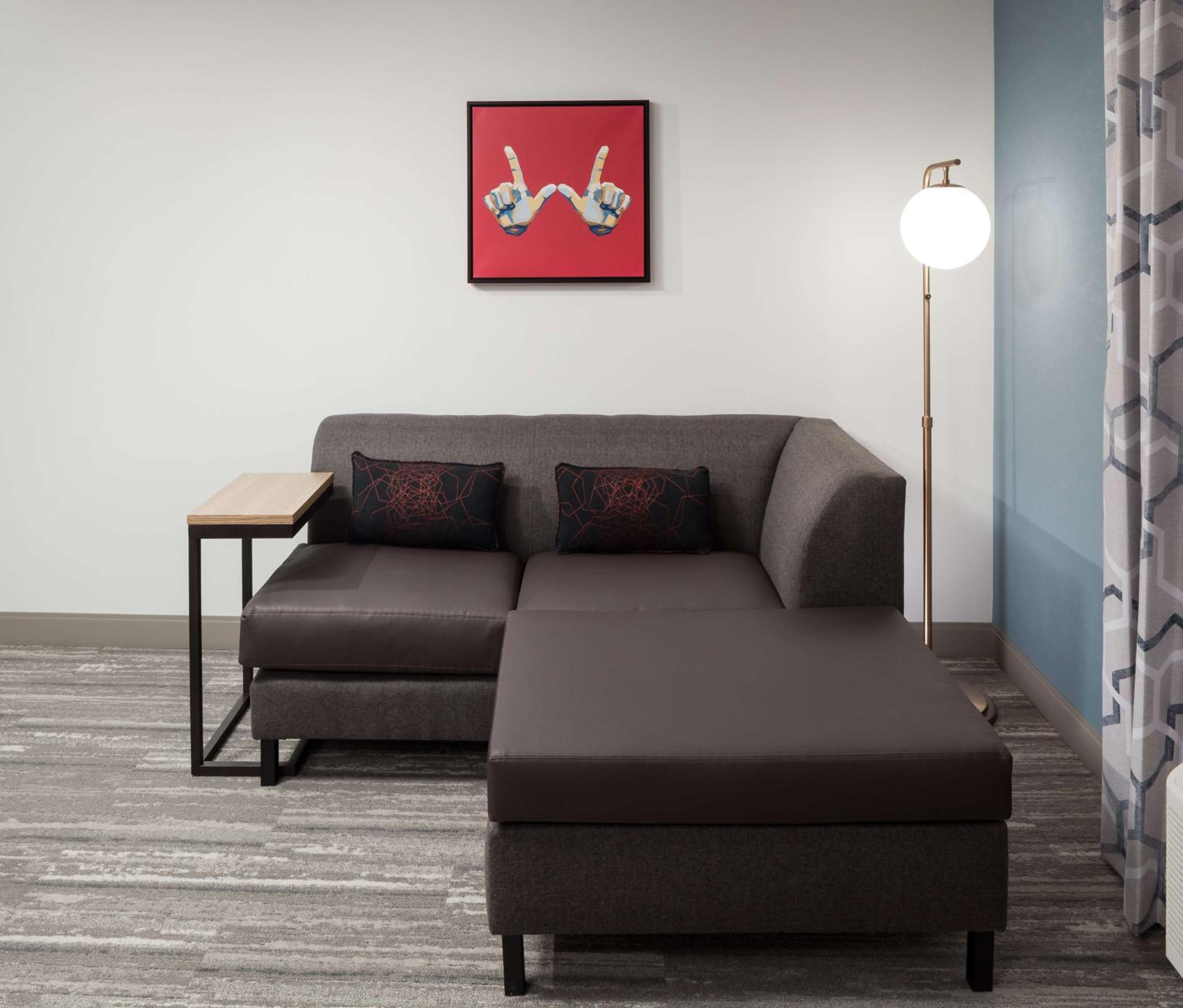 Deluxe King Room - Photo 3