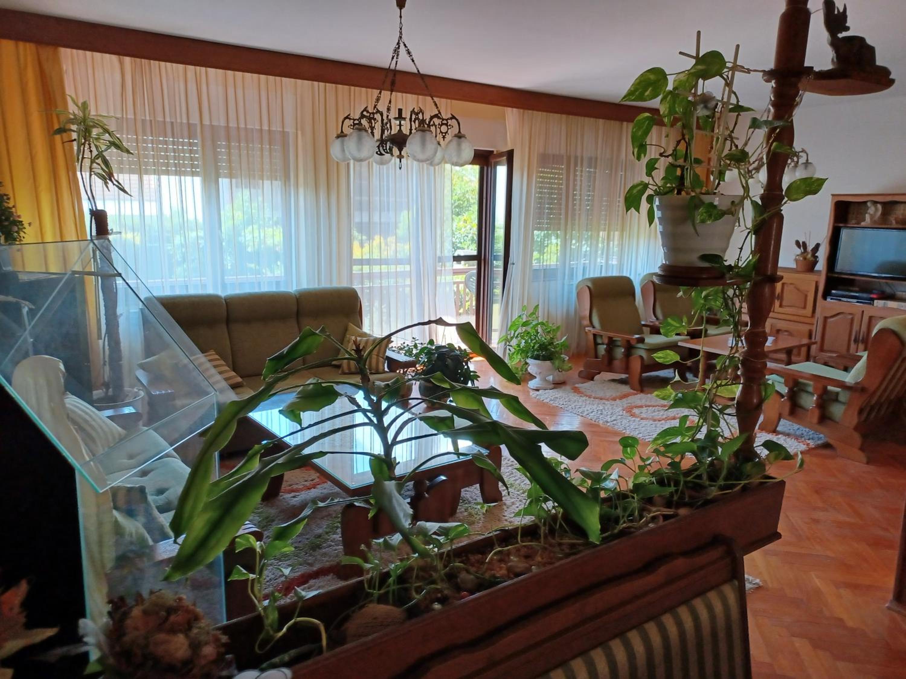 Apartment - Split Level - Photo 49