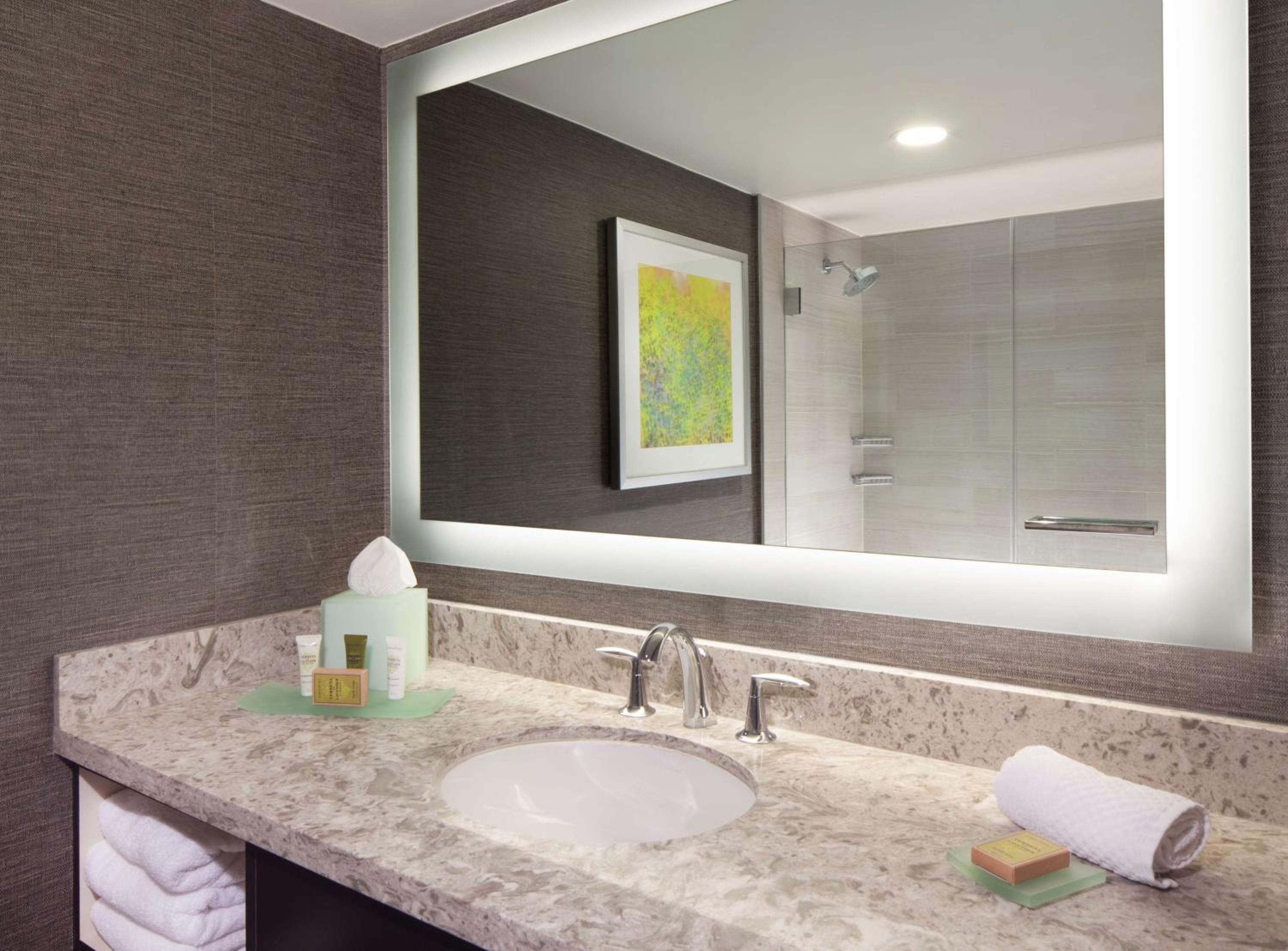 Superior King Room - Photo 3
