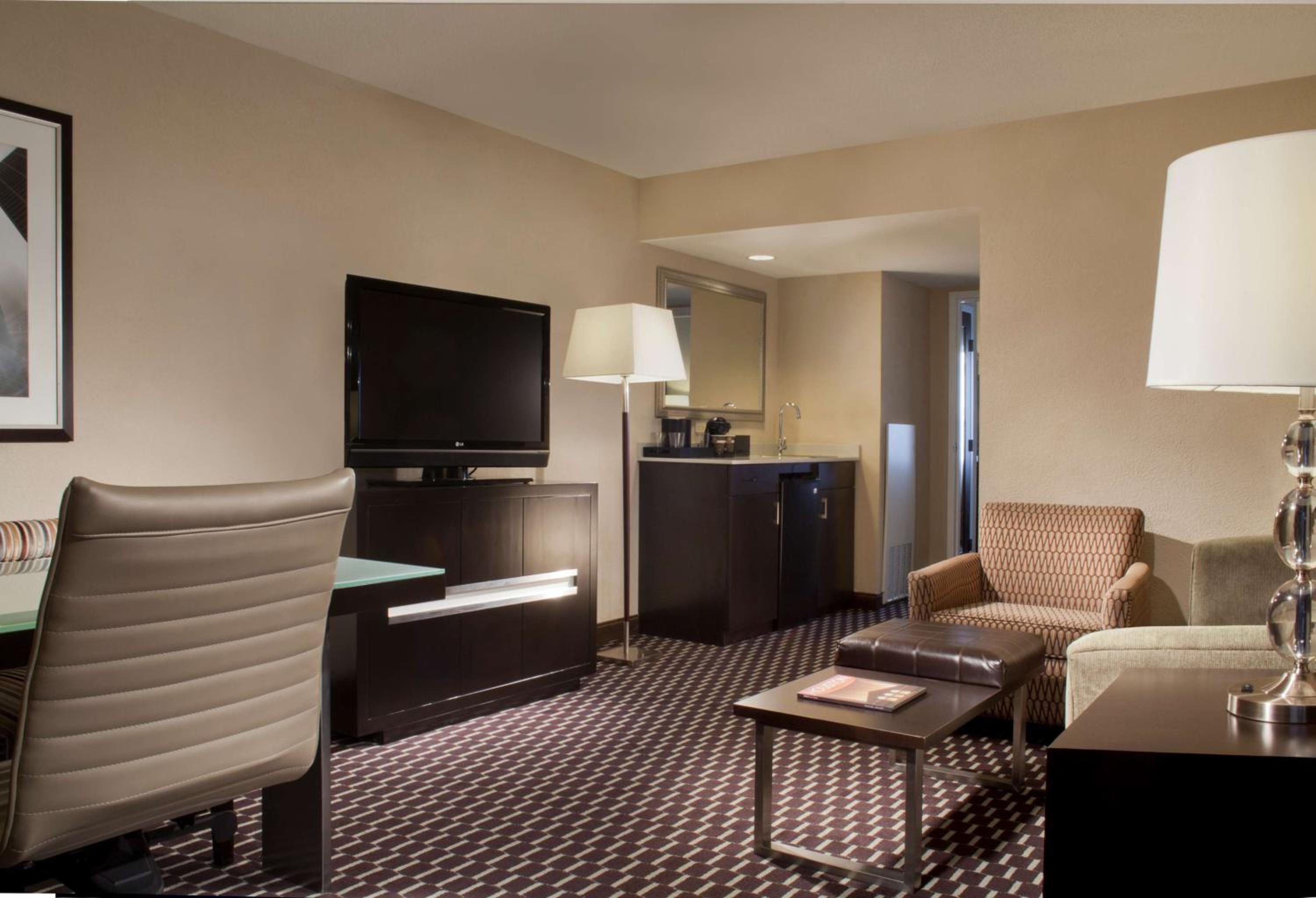 King Suite - Photo 1