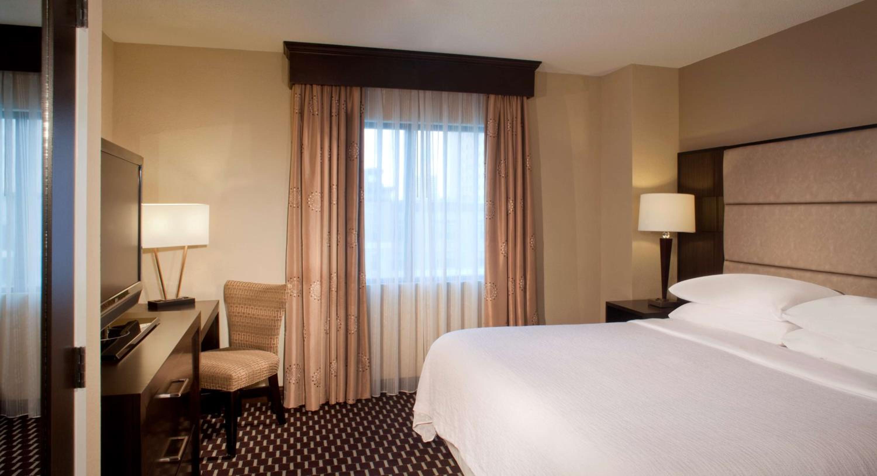 King Suite - Photo 5