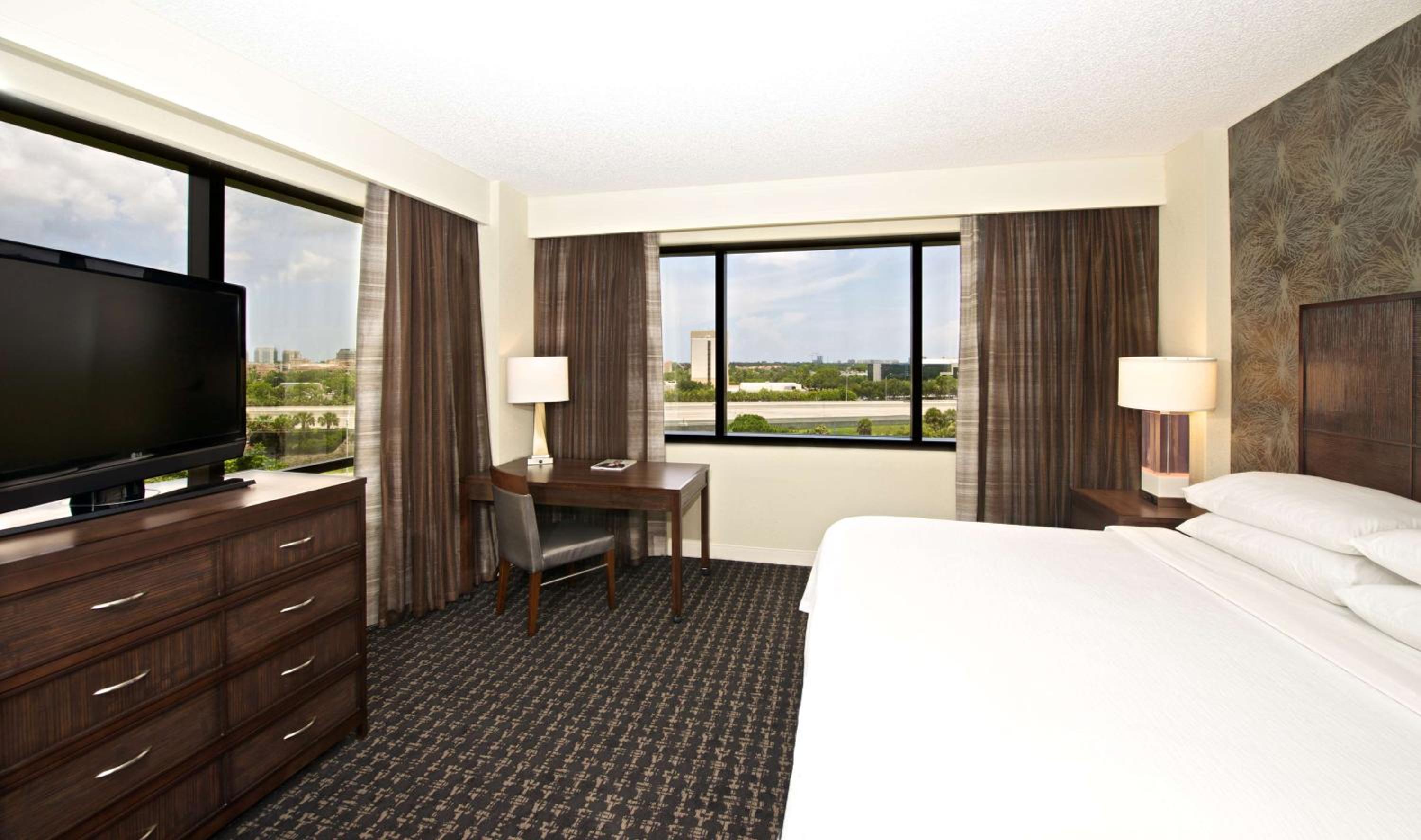Premium King Suite - Photo 5