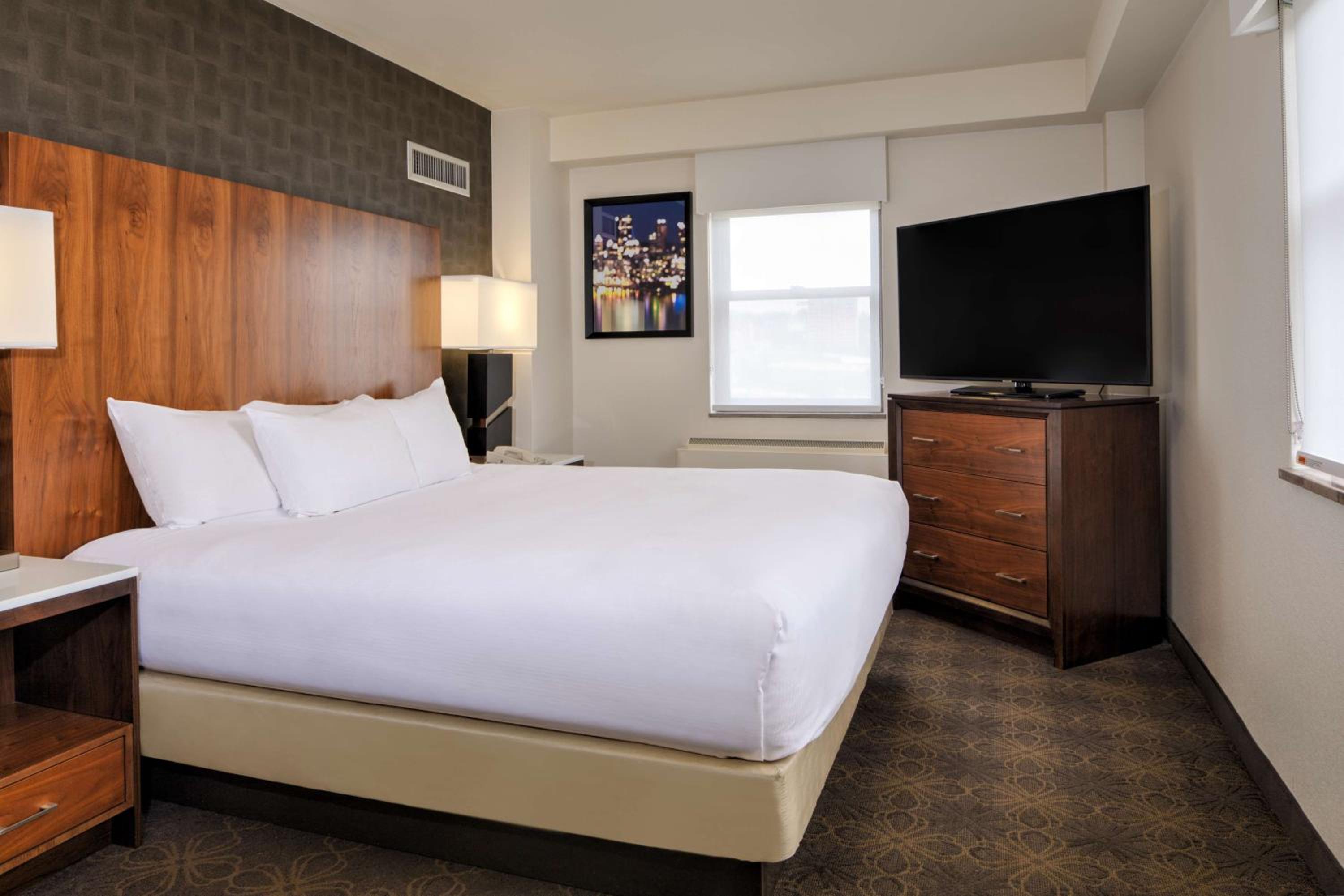 Two-Bedroom Suite - Photo 1