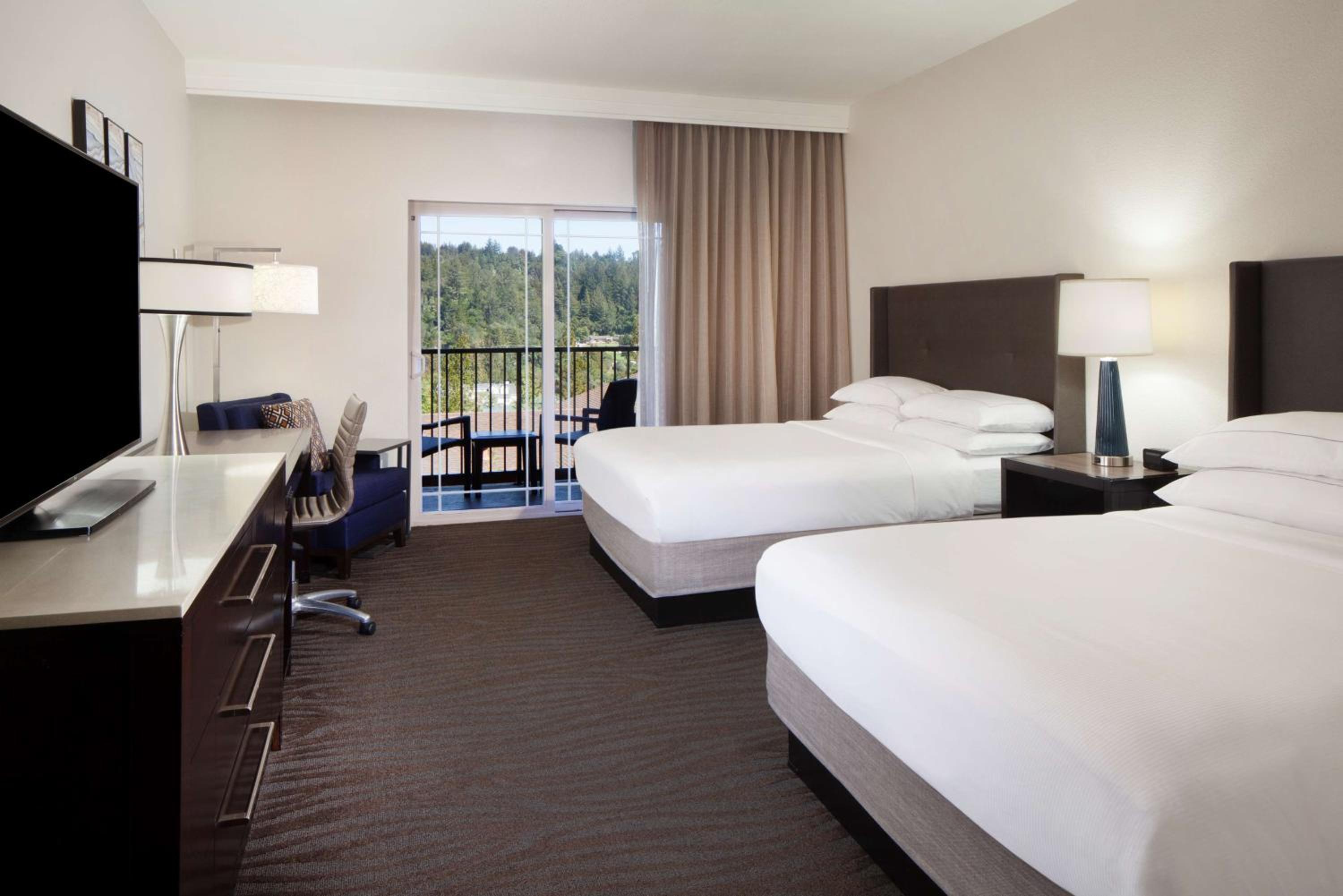 Queen Room with Two Queen Beds with Balcony or Patio - Photo 3