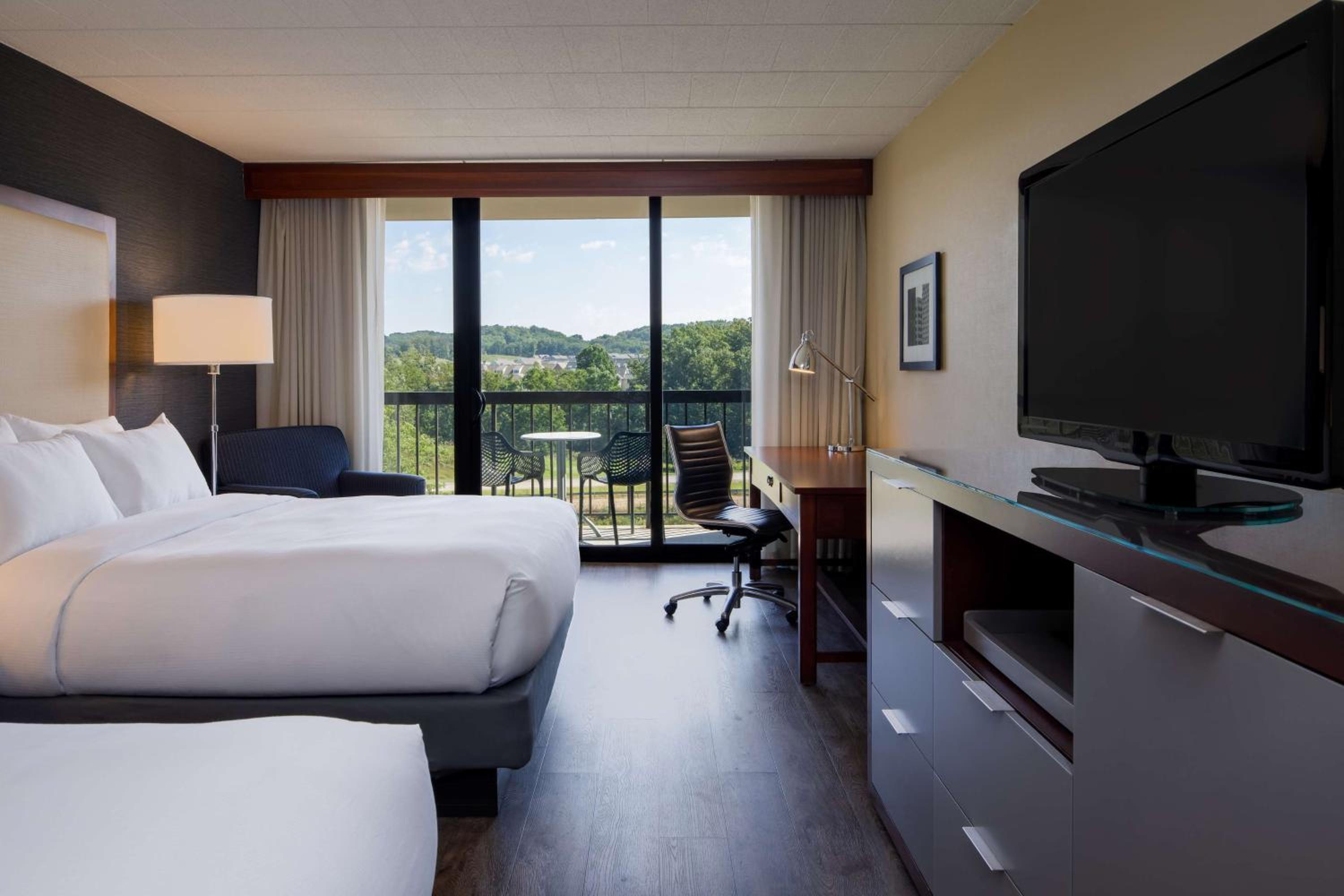 Queen Room with Two Queen Beds and Balcony - Photo 1