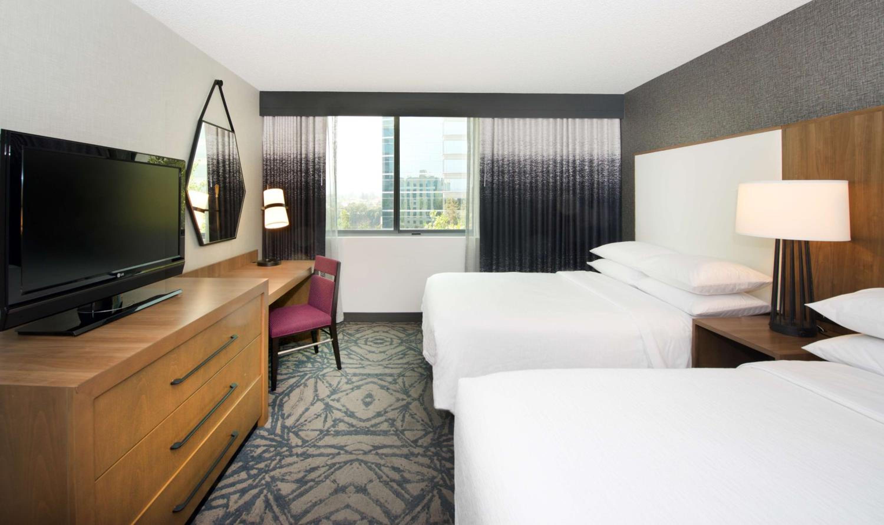 Two-Room Suite with Two Double Beds - Photo 2