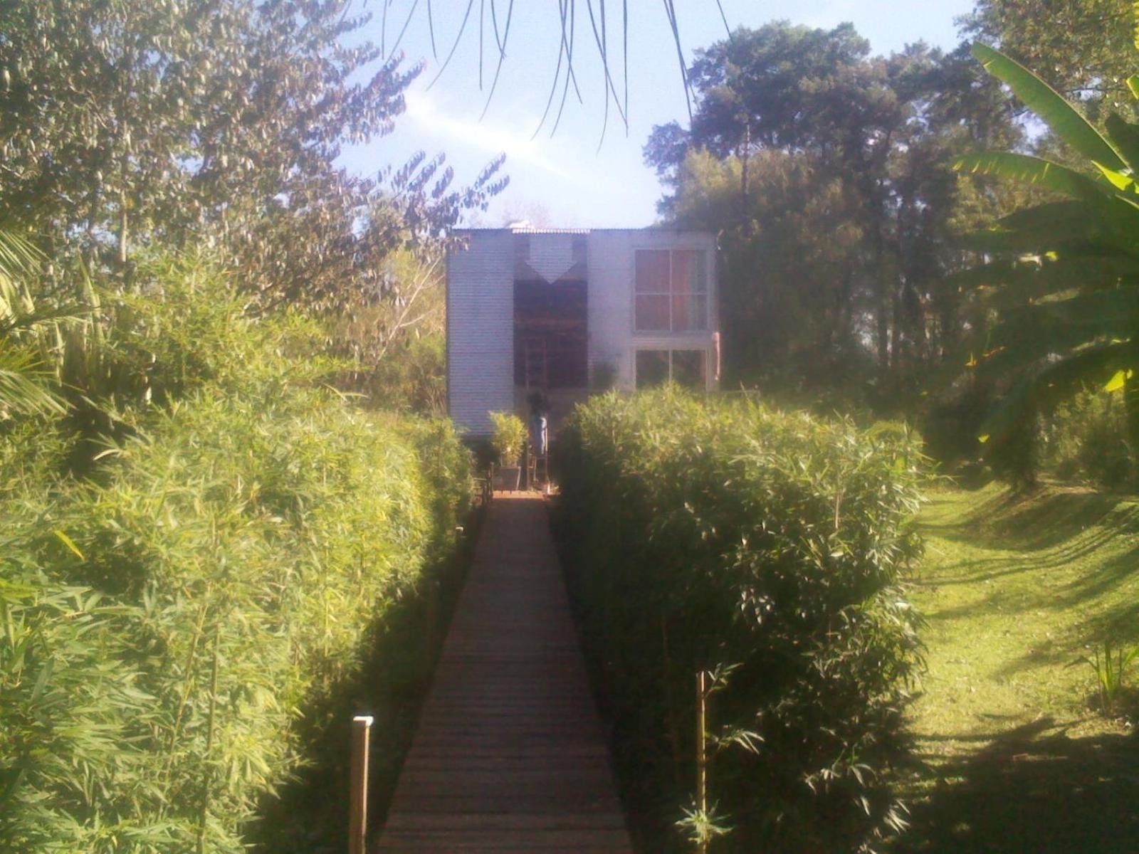 1 Bedroom Cabin with Living room photo 2