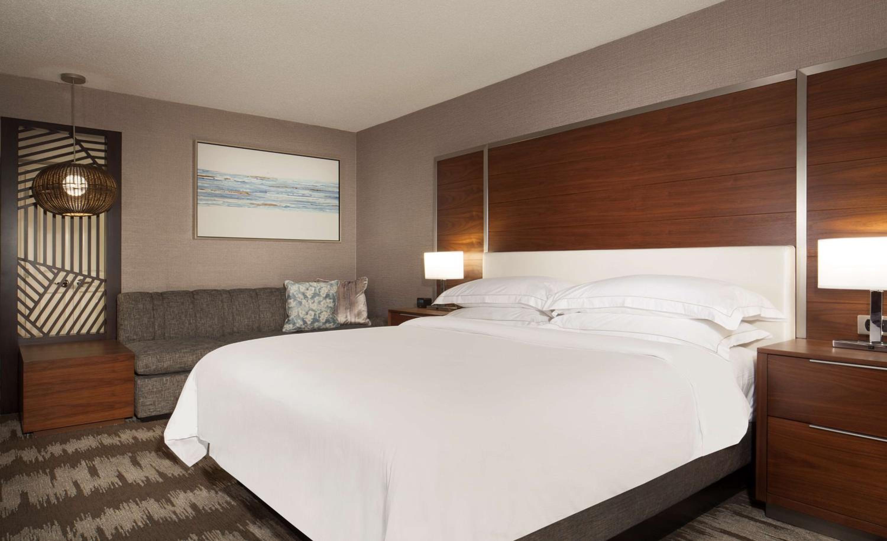 Deluxe King Room - High Floor - Photo 8