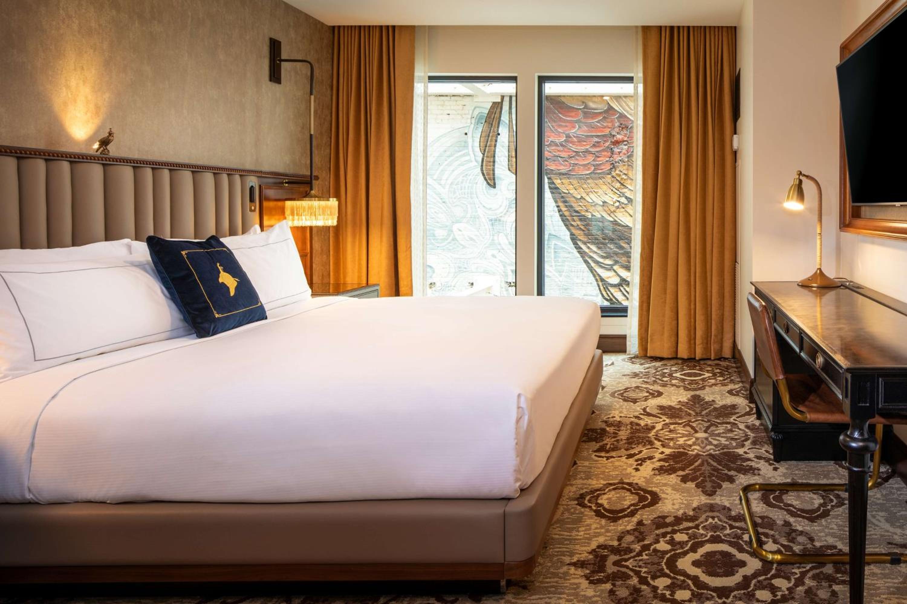 King Room with View - Photo 8
