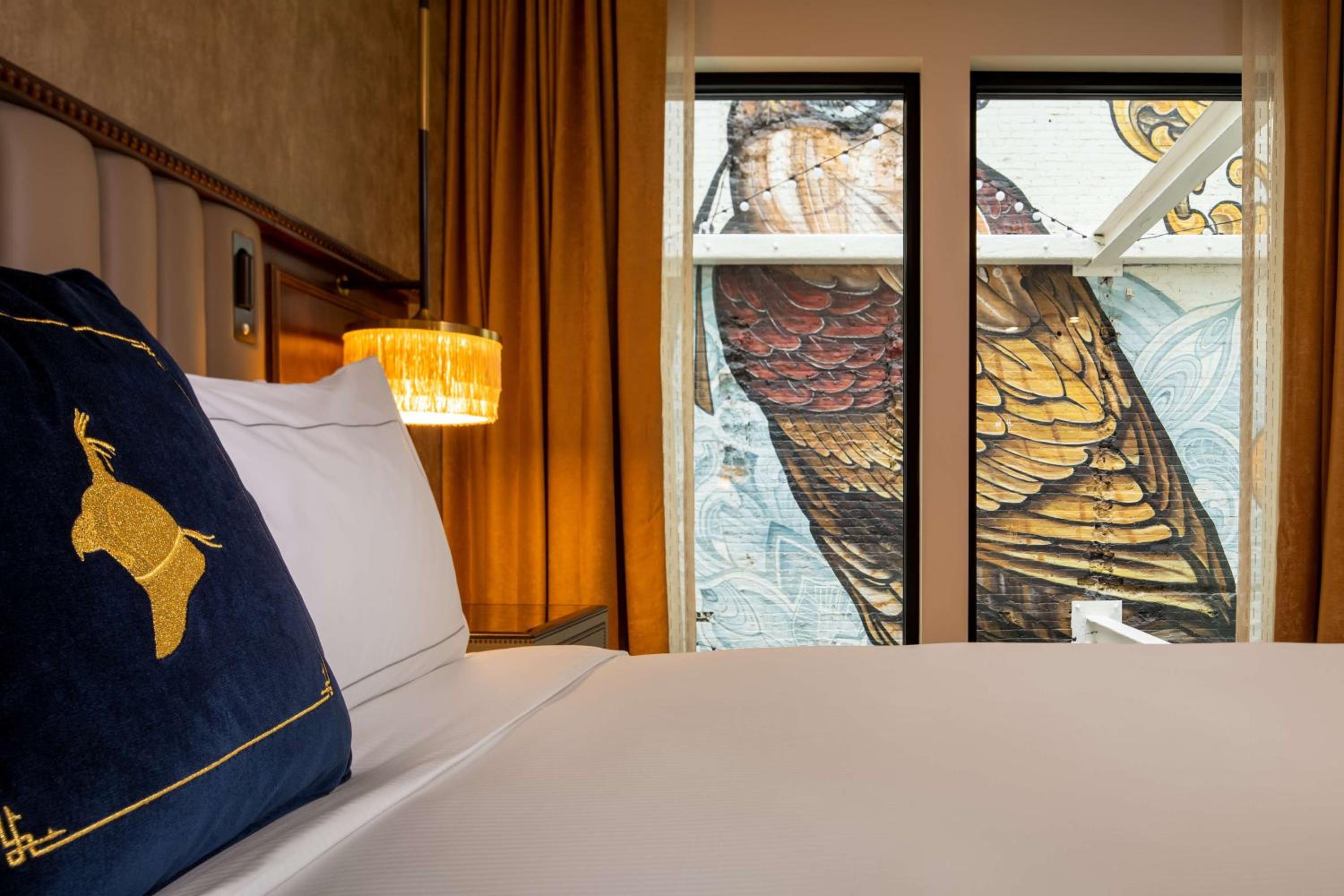 King Room with View - Photo 2