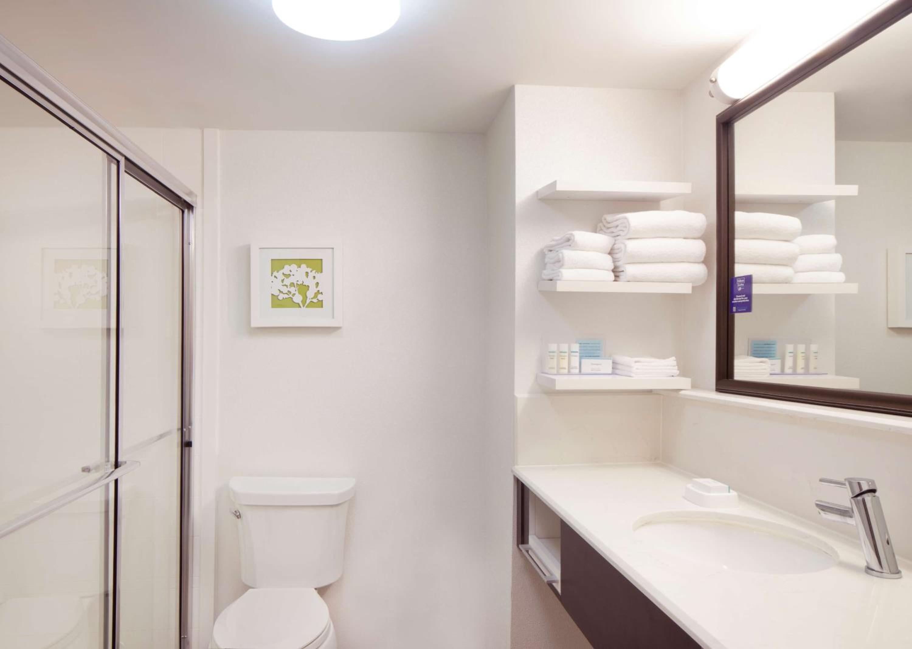 Double Room with Two Double Beds - Non-Smoking - Photo 6