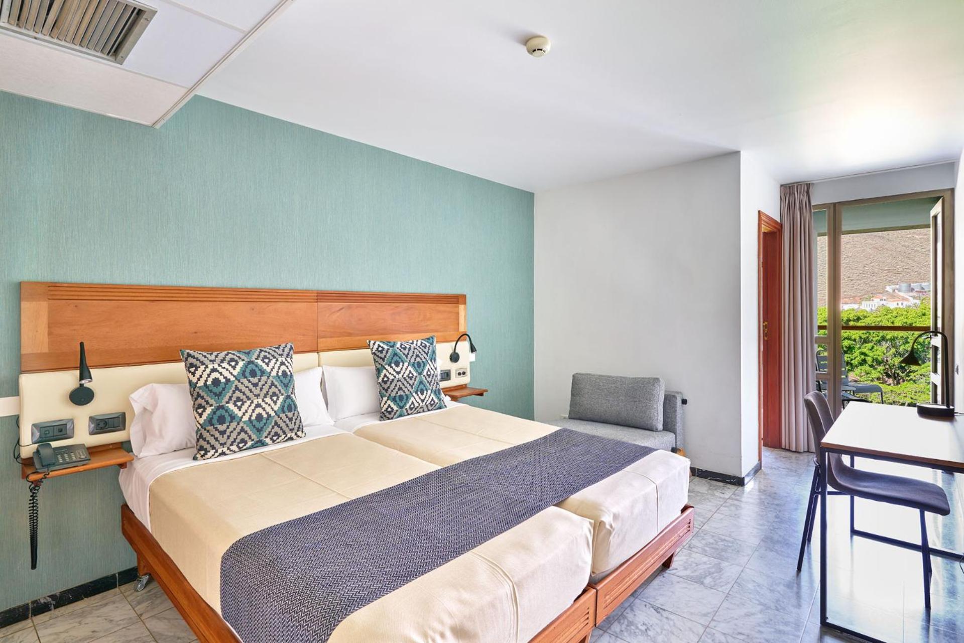 Single Room with Park View - Photo 1