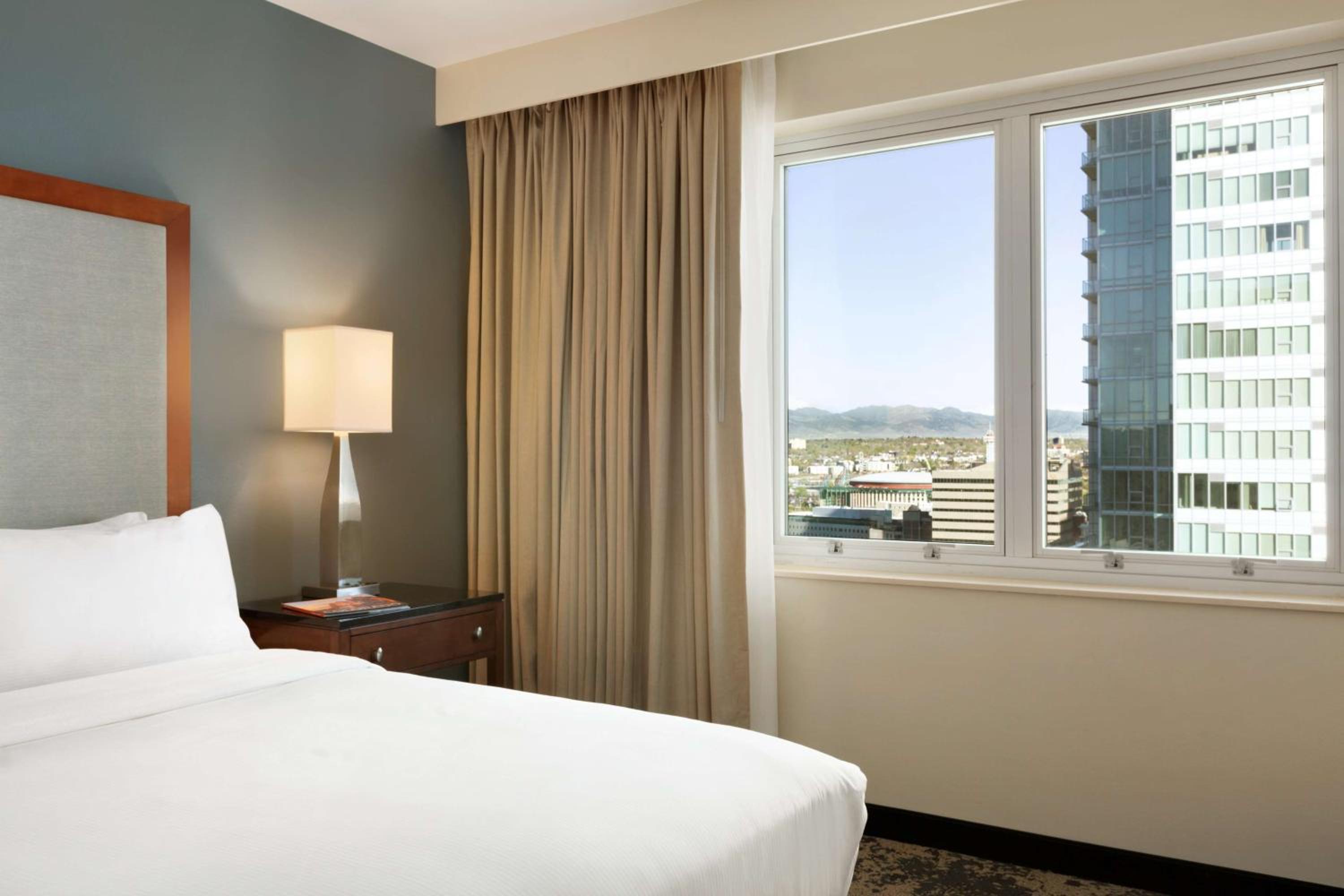 King Suite with Mountain View - Photo 2