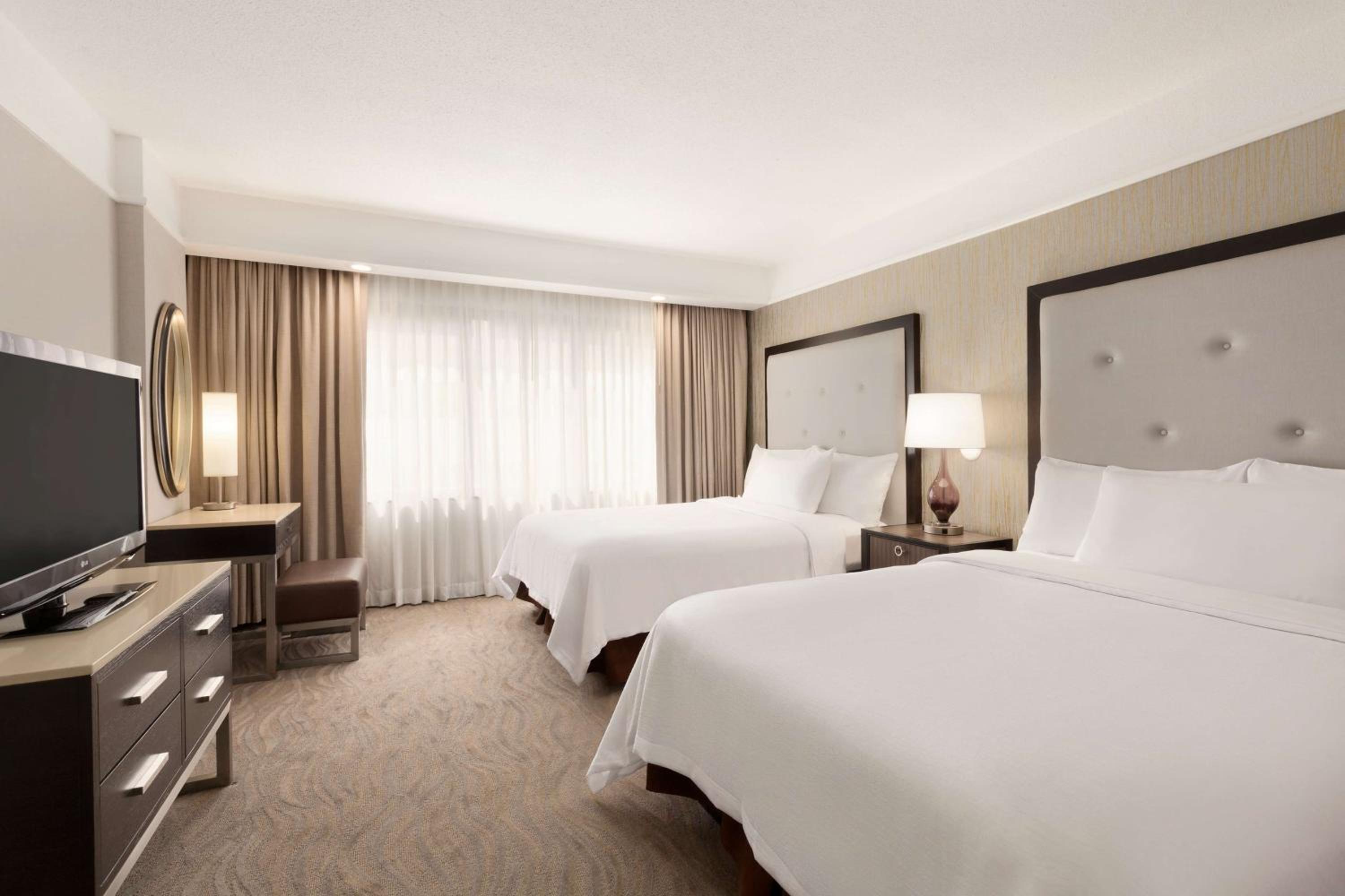 Queen Suite with Two Queen Beds - Non-Smoking - Photo 1