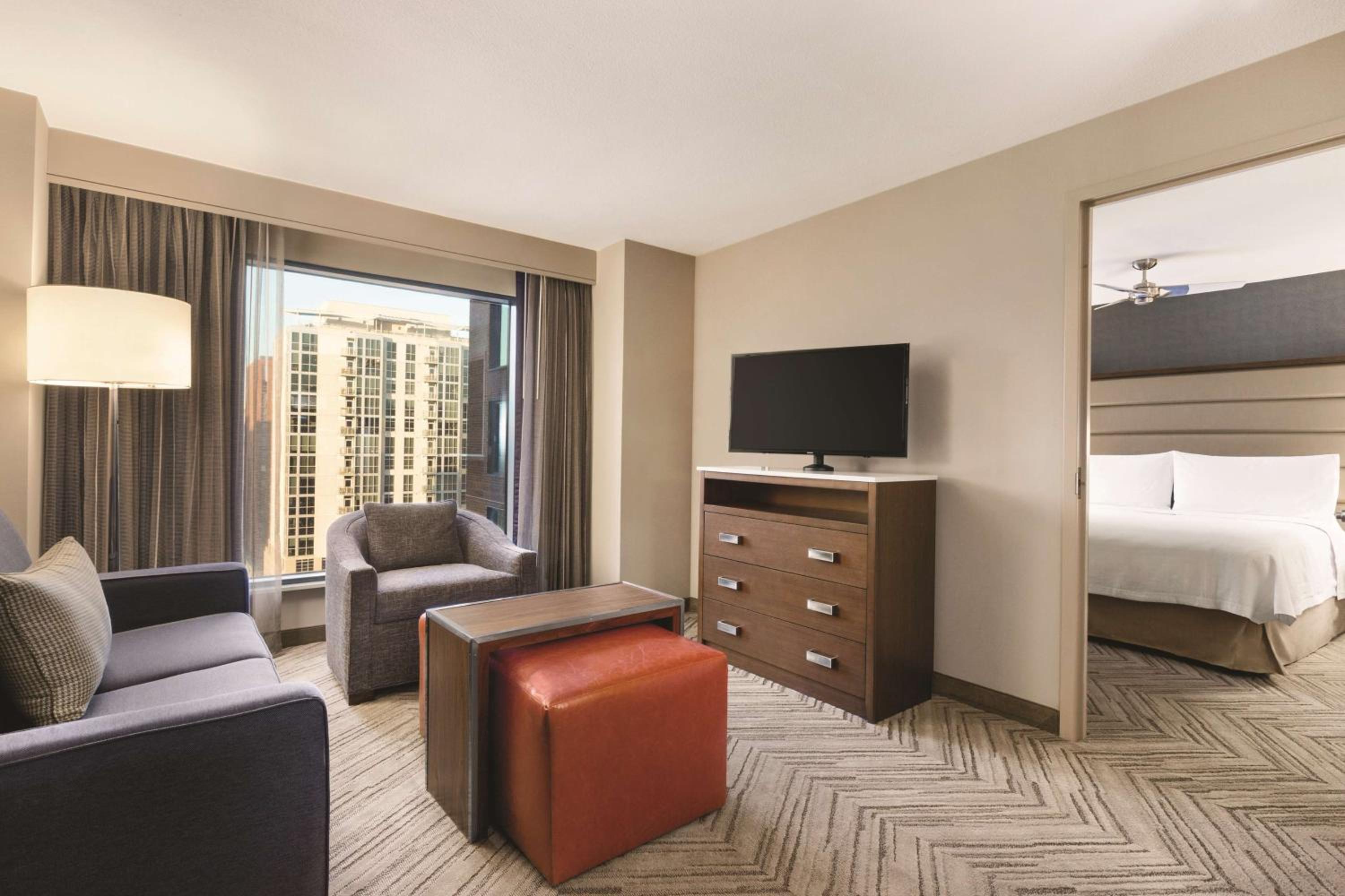 One-Bedroom King Suite - Non-Smoking photo 1