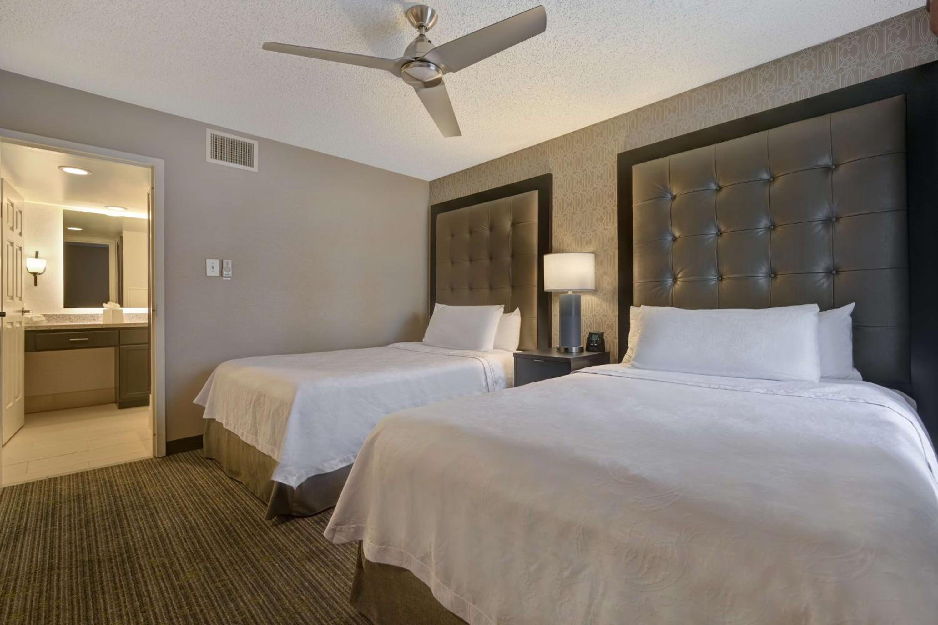 One-Bedroom Suite - Non-Smoking - Photo 1
