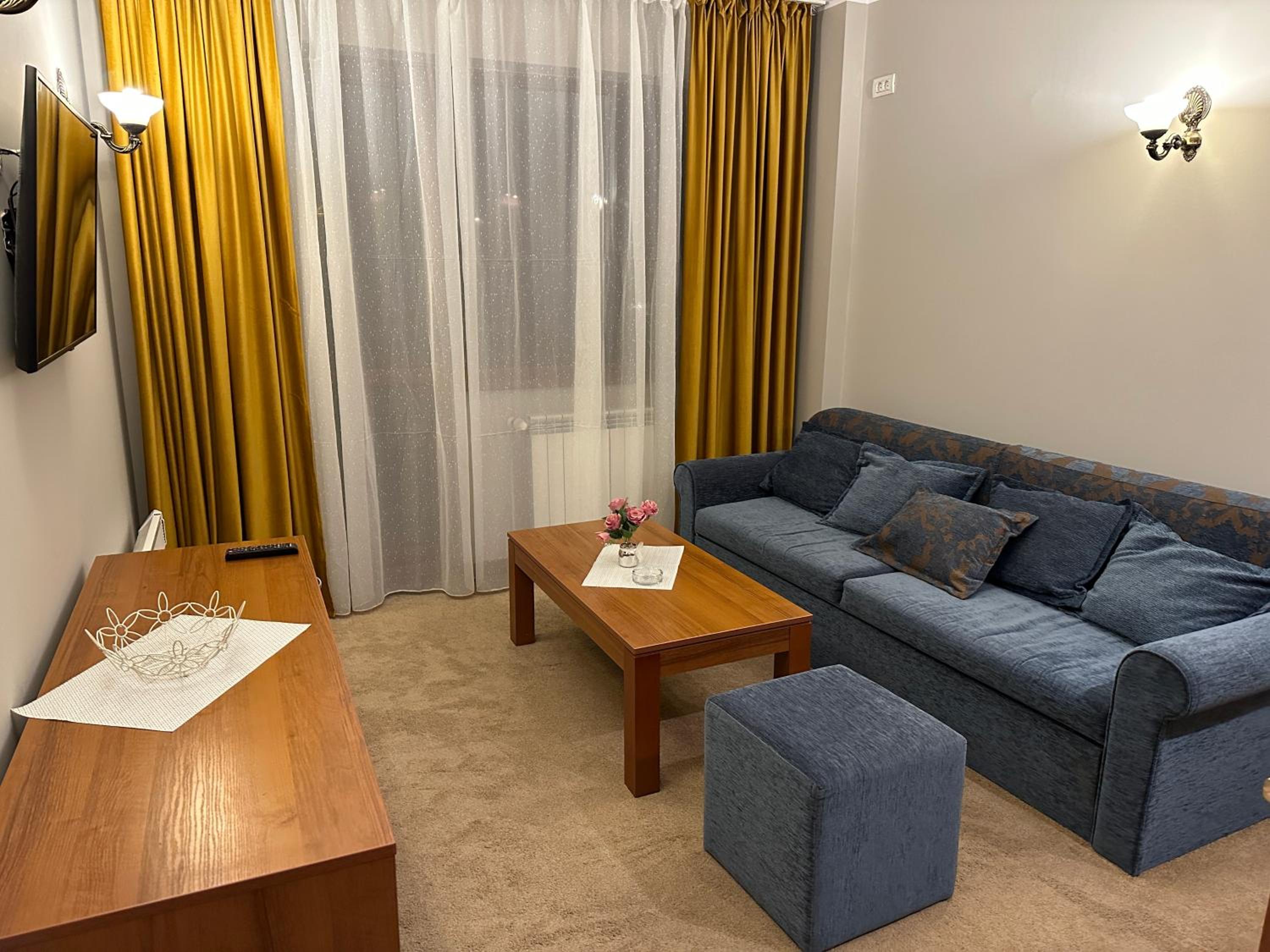 Apartment with Mountain View photo 1