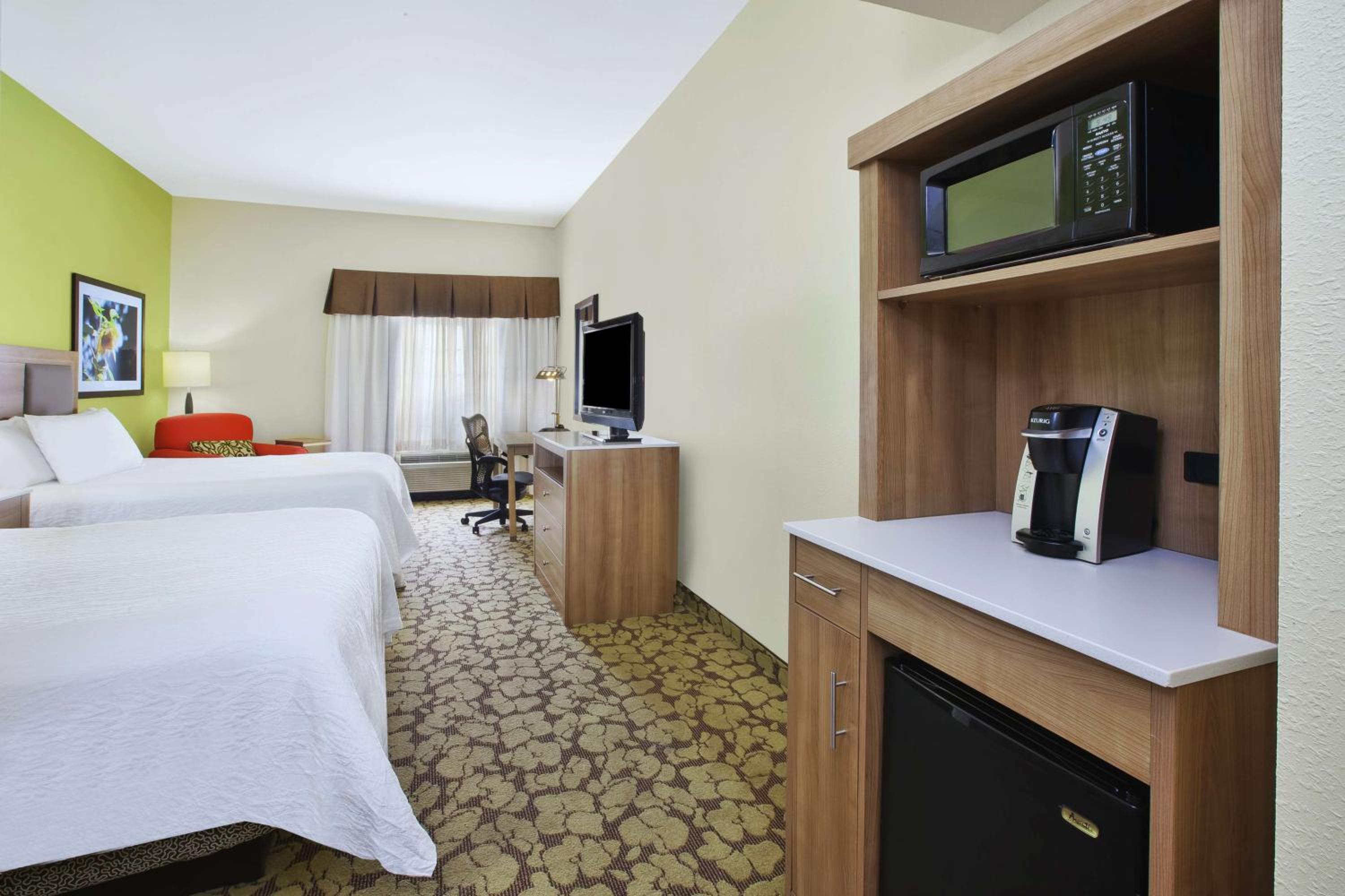 Queen Room with Two Queen Beds and Bath Tub - Mobility/Hearing Accessible - Photo 2