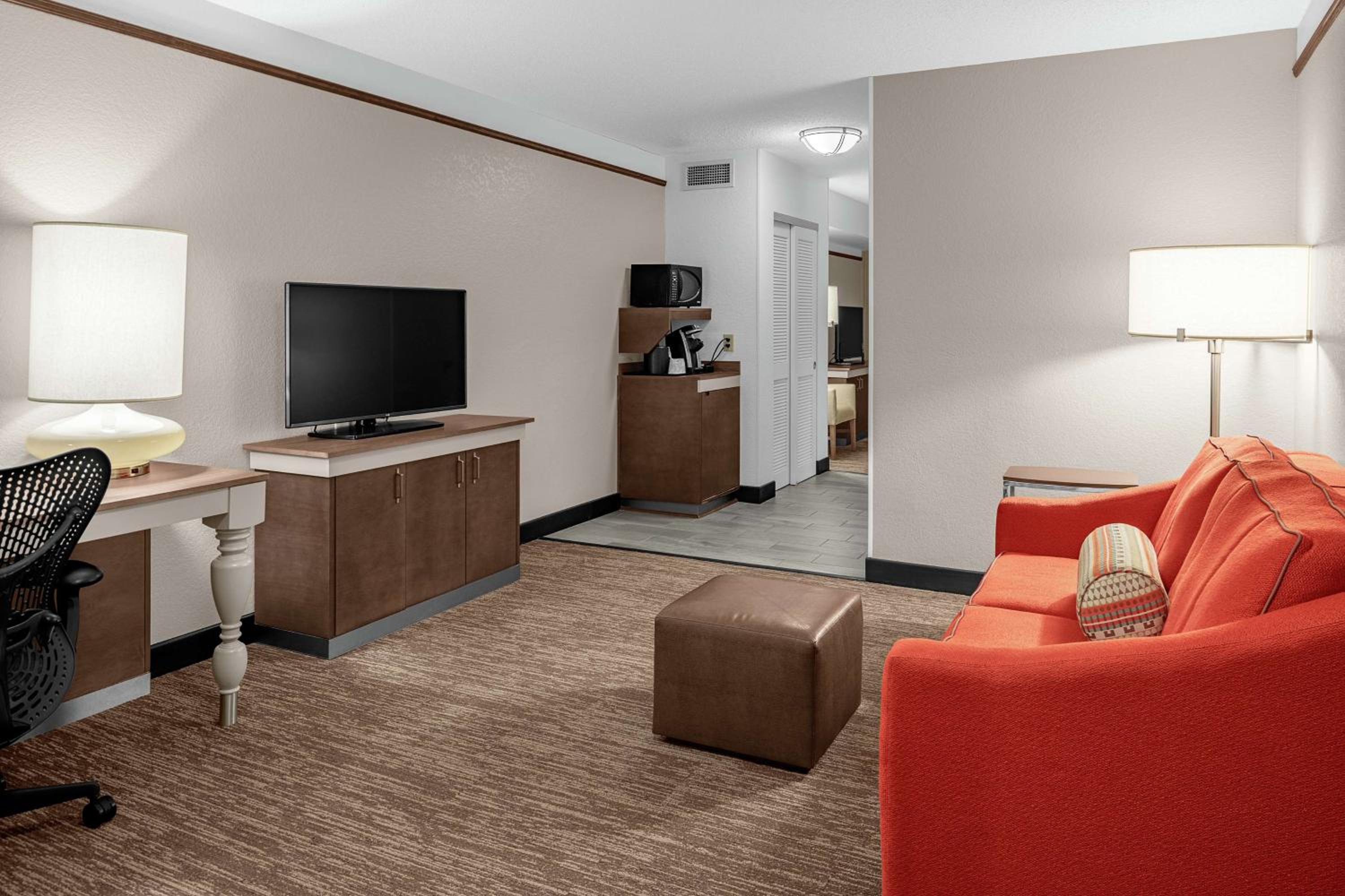 Junior Suite with Two Queen Beds - Photo 3