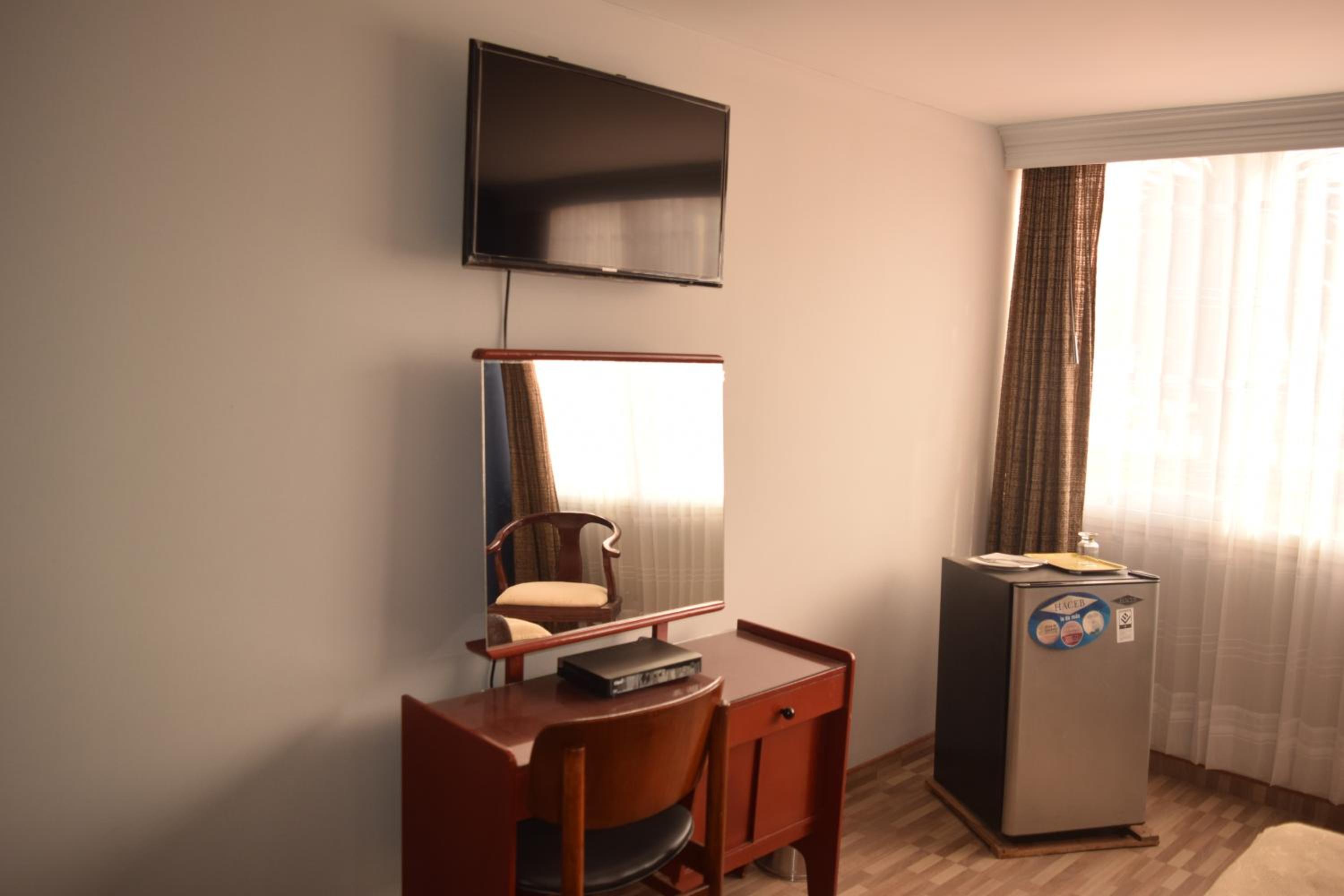 Triple Room with Private Bathroom photo 3