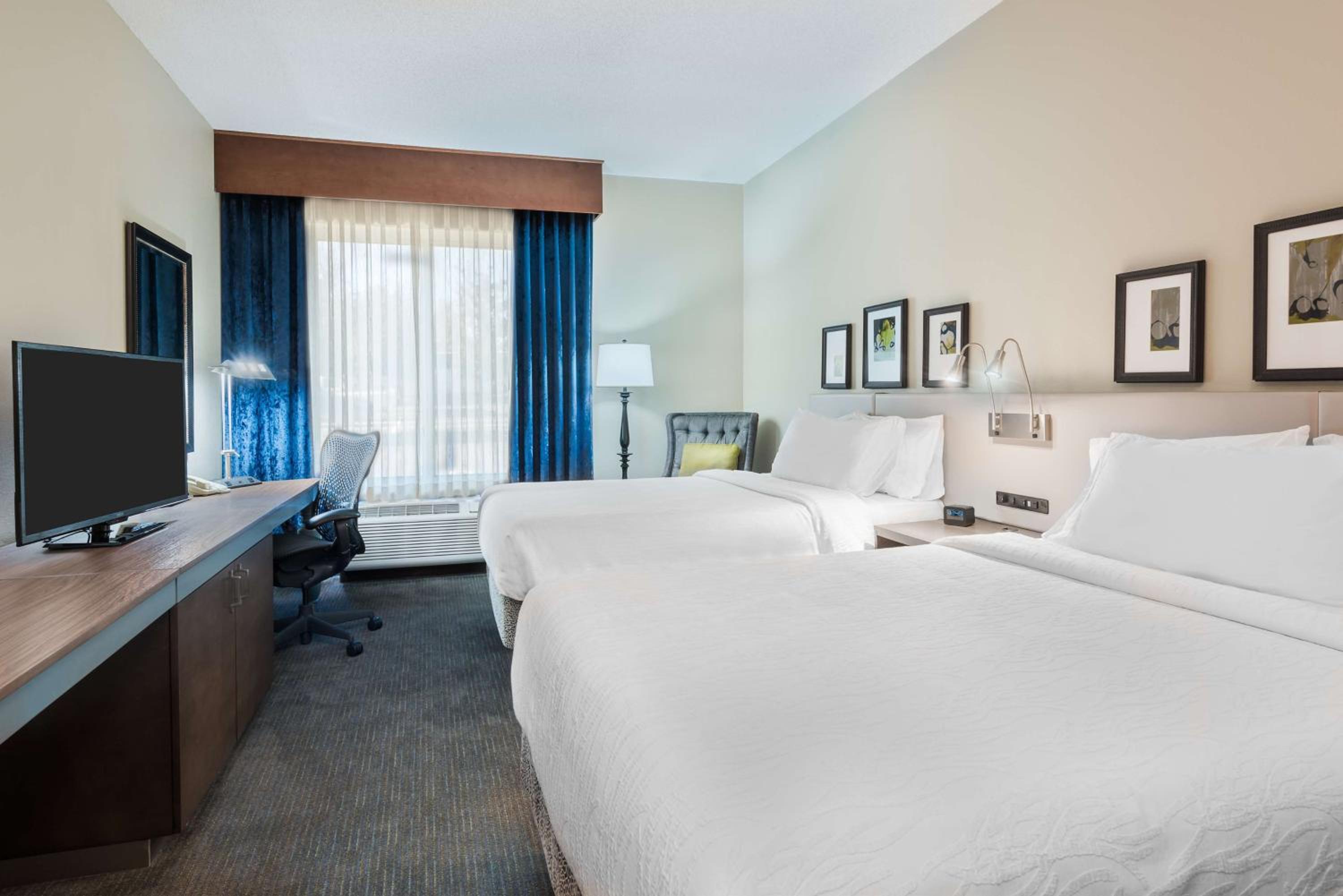 Double Room with Two Double Beds - Photo 5