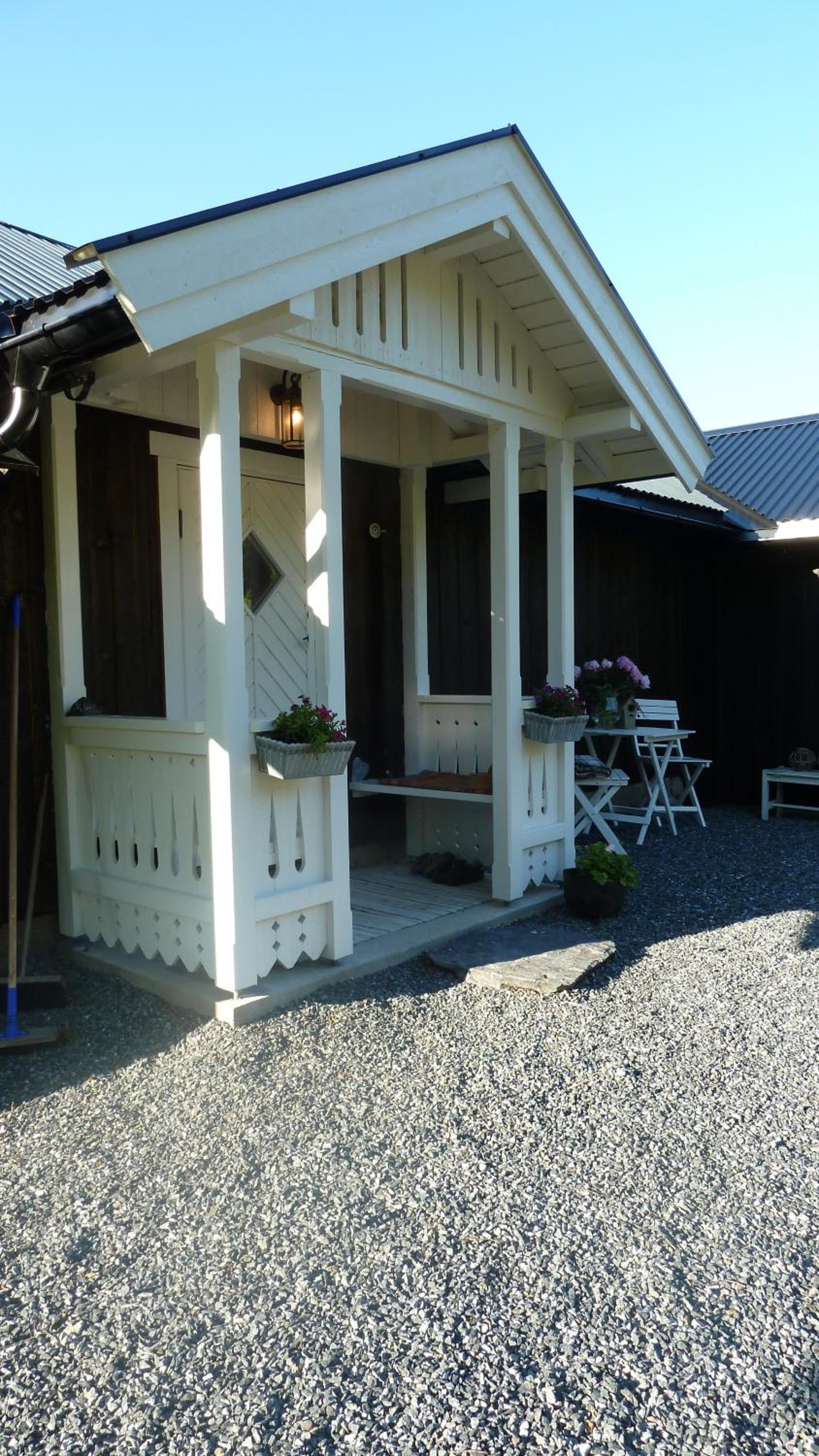 Two-Bedroom House - Photo 19