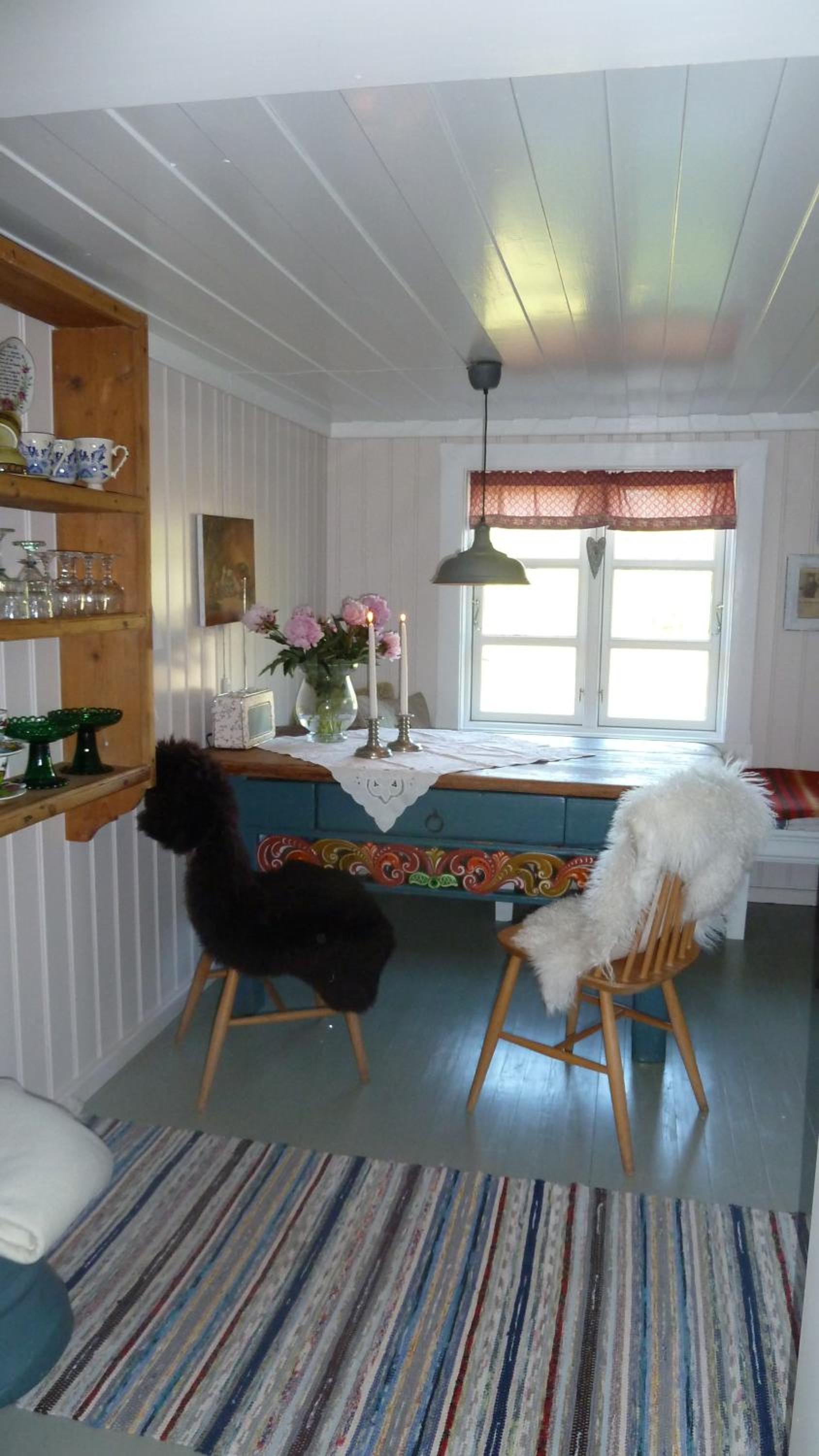 Two-Bedroom House - Photo 5