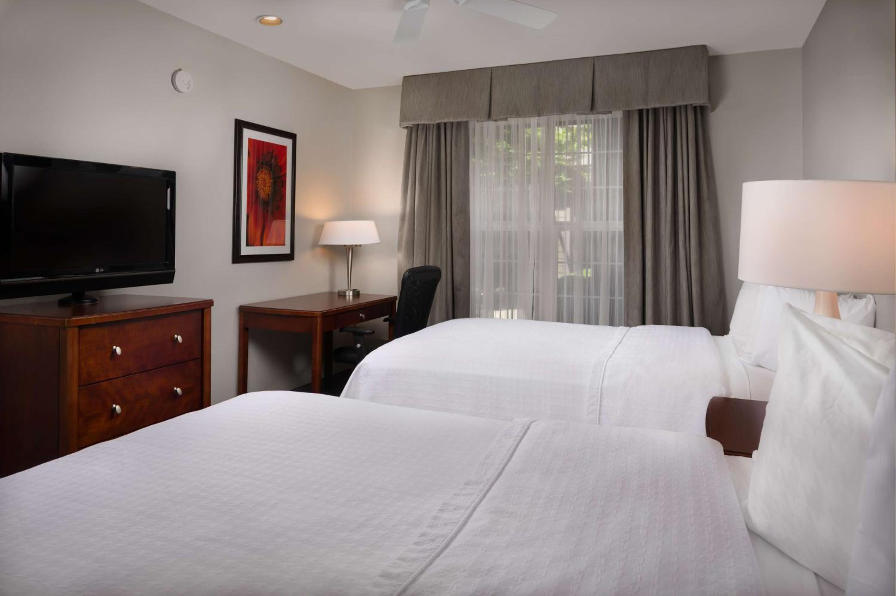 One-Bedroom Suite with Two Double Beds - Non-Smoking