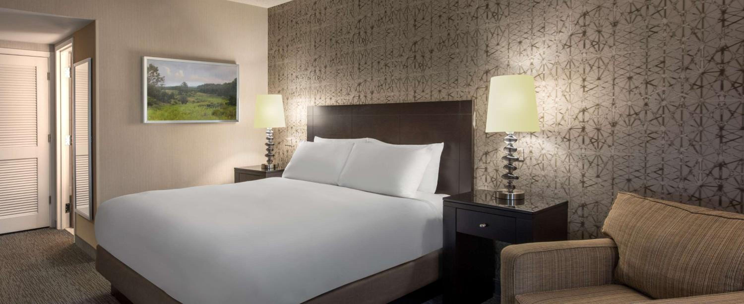 King Room - Non-Smoking - Photo 2
