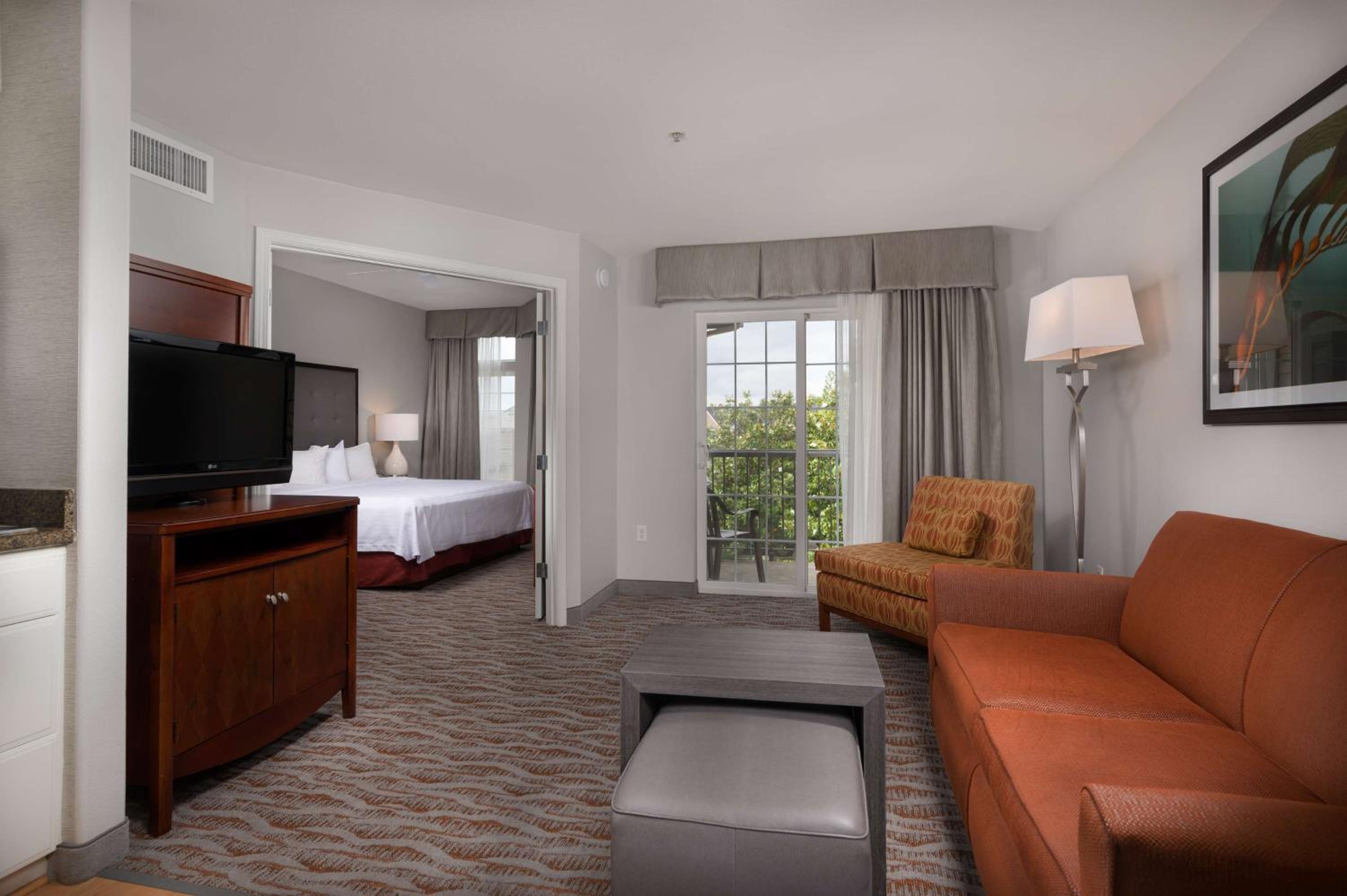 One-Bedroom King Suite with Sofa Bed - Non-Smoking