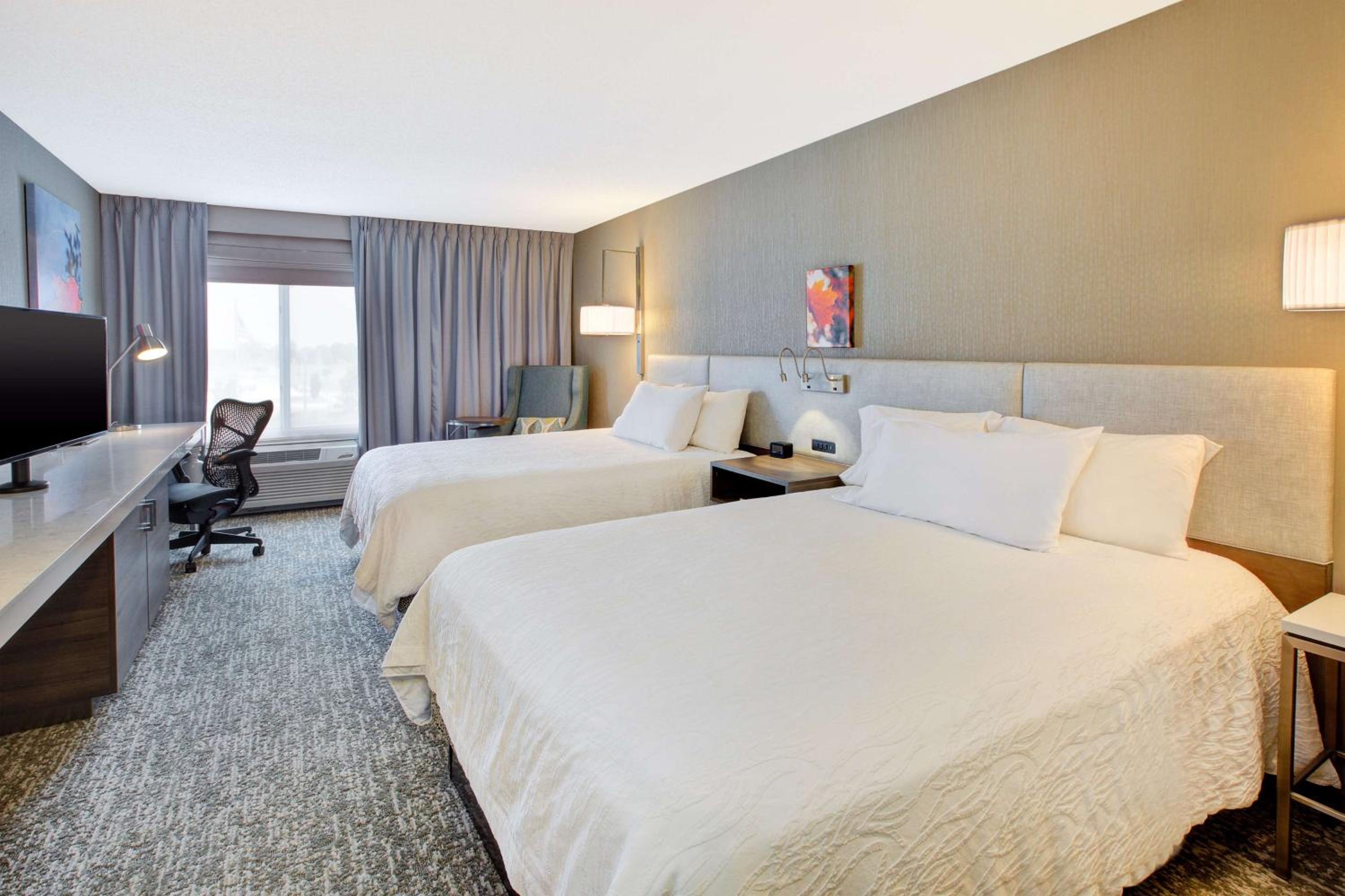 Double Room with Two Double Beds - Photo 1
