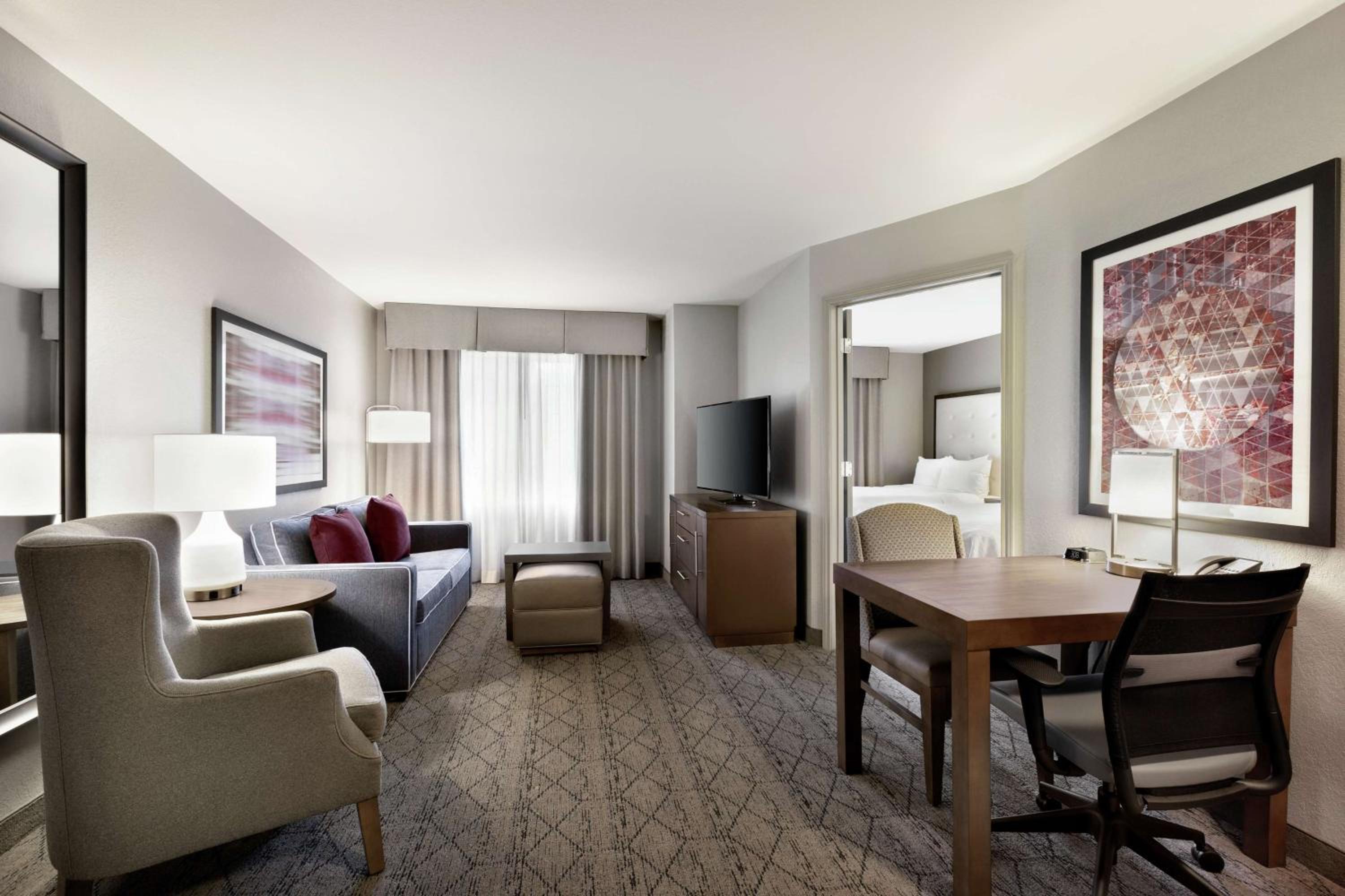 One-Bedroom Suite with Two Double Beds - Non-Smoking - Photo 3